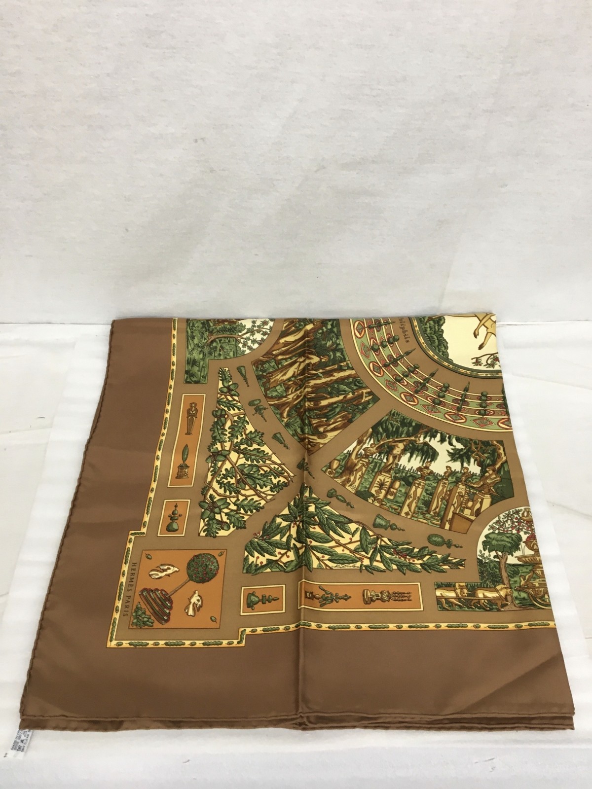 HERMES Carre 90 Polyfil Reverie Scarf Brown Silk Made in France Used