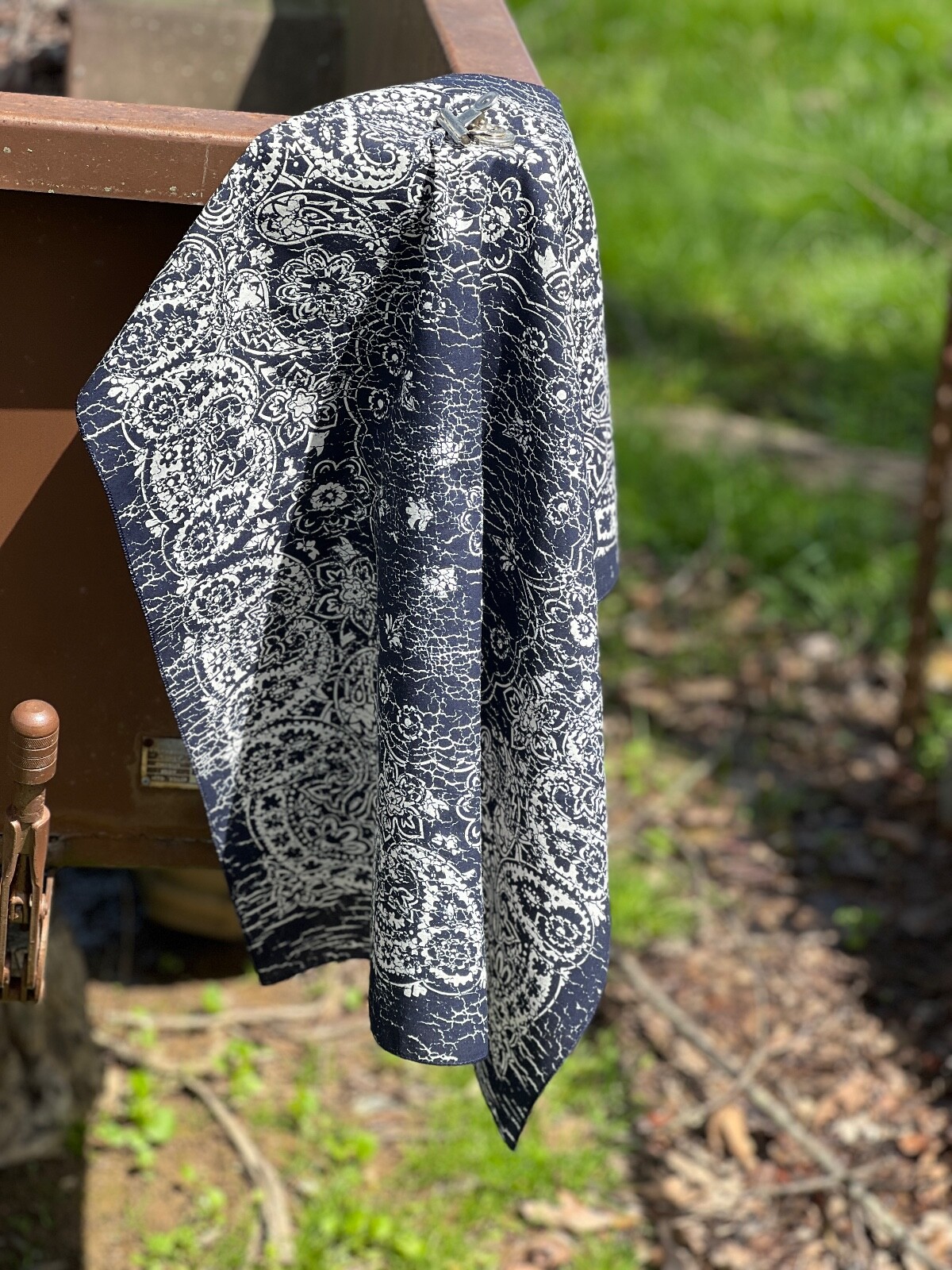 Rustic Navy/Natural Paisley 27×27 Bandanna, Made in USA