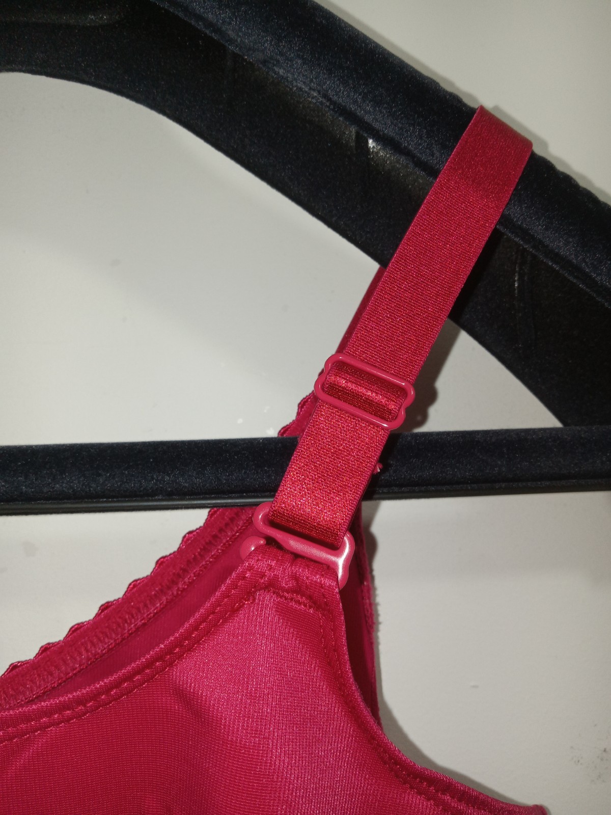 Ruby Ribbon Heritage Cami #1867 Red Sz 34 Multiway Straps Wireless SEE PHOTOS