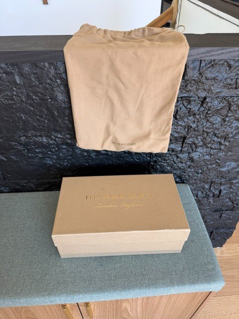 Burberry Shoes Mens US 13