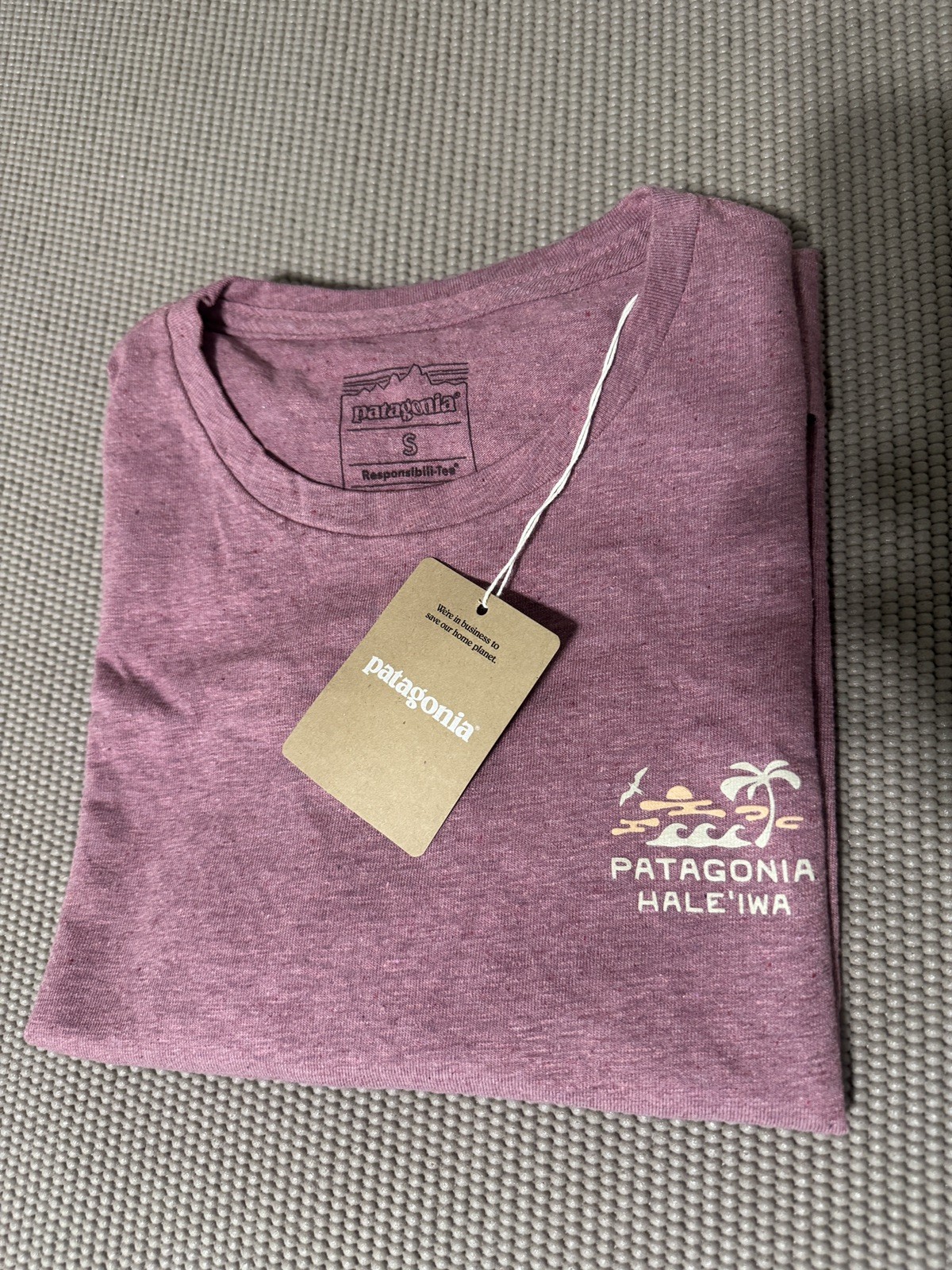 Patagonia Women’s Coastal Song Responsibili-Tee – Haleiwa – 37725 – Size S – NWT