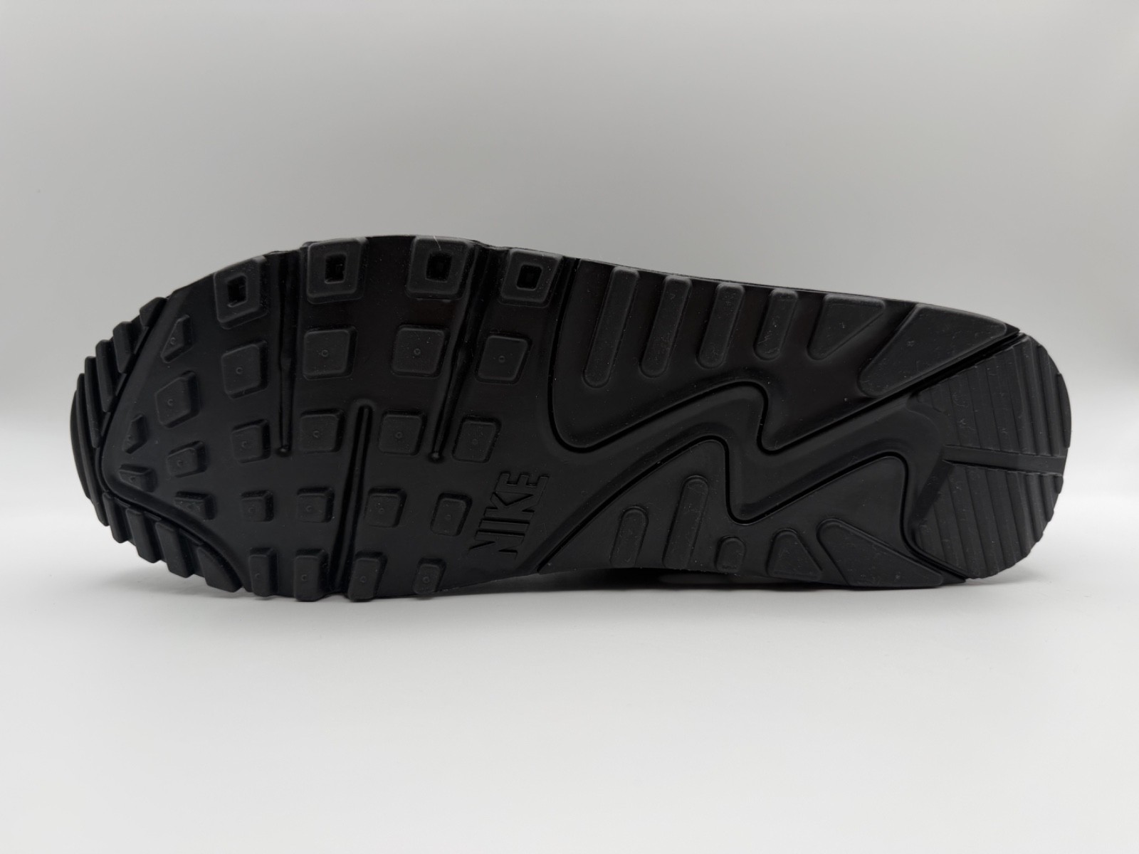 Nike Air Max 90 PRM Valentine’s Day Black/Black-University Red [IB6606-001]