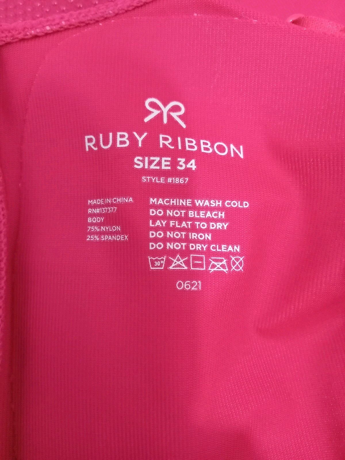 Ruby Ribbon Heritage Cami #1867 Red Sz 34 Multiway Straps Wireless SEE PHOTOS