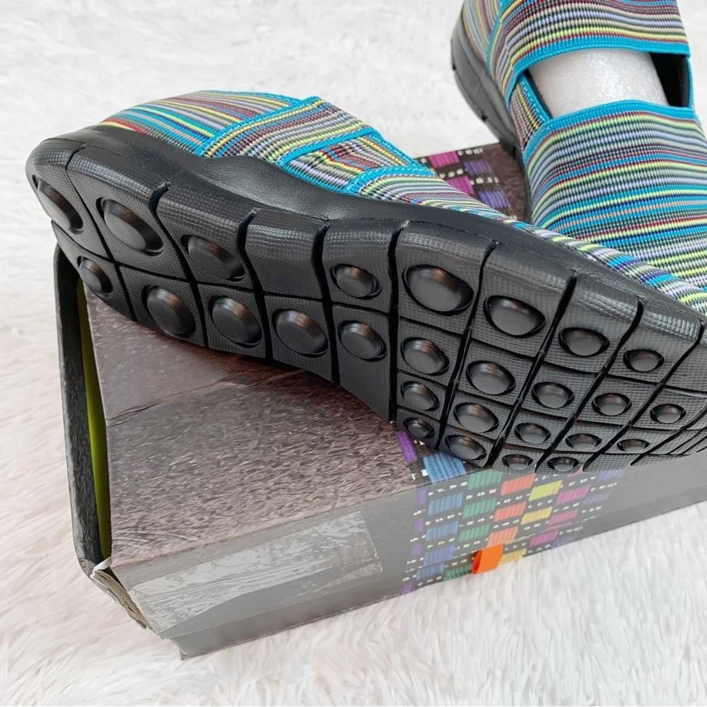 Bernie Mev women 38 Turquoise & Green Stripe Strappy Slip-On Shoe light weight