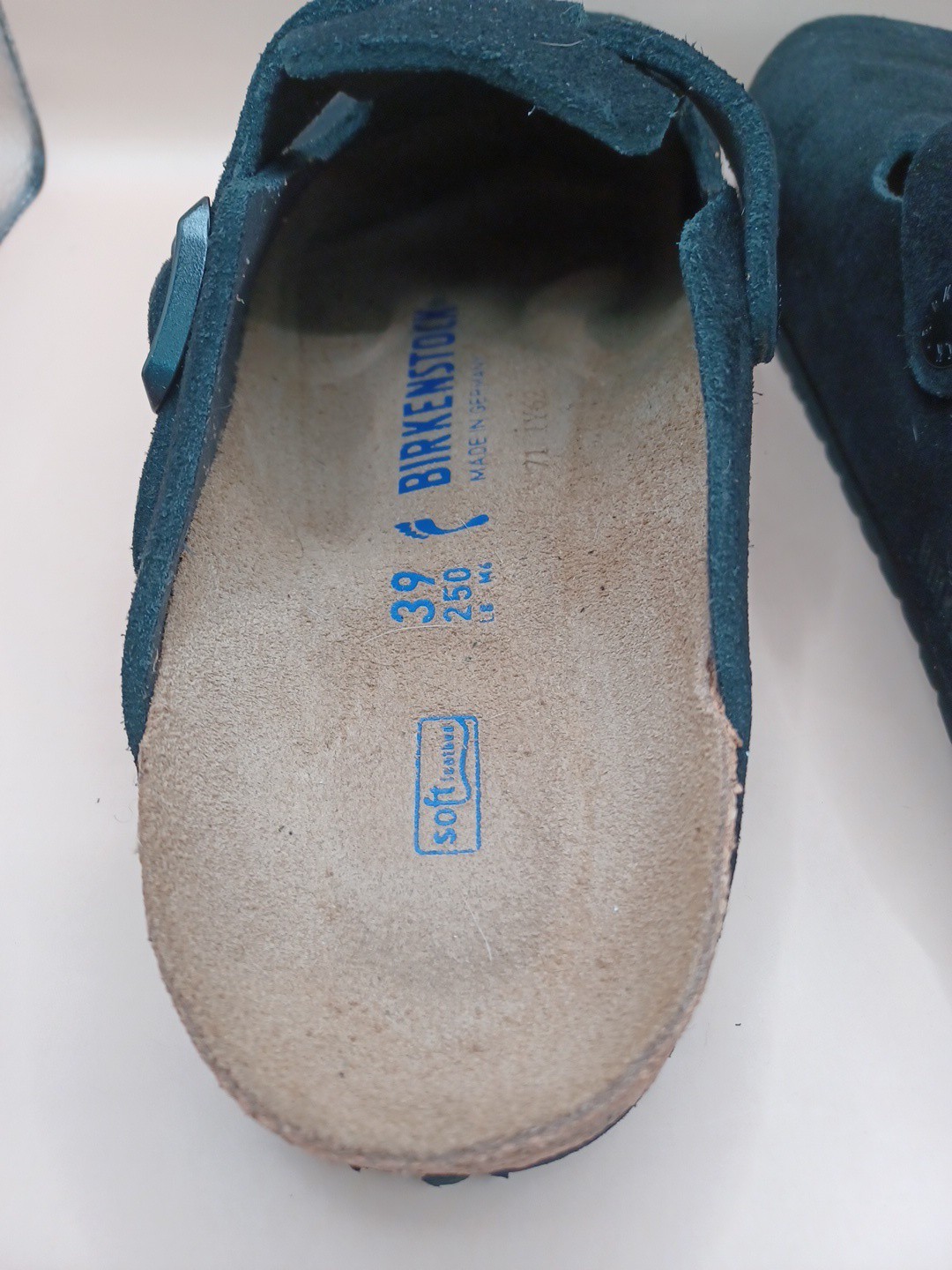 Birkenstock Boston Clog-Black Suede Size W:8 M:6 US