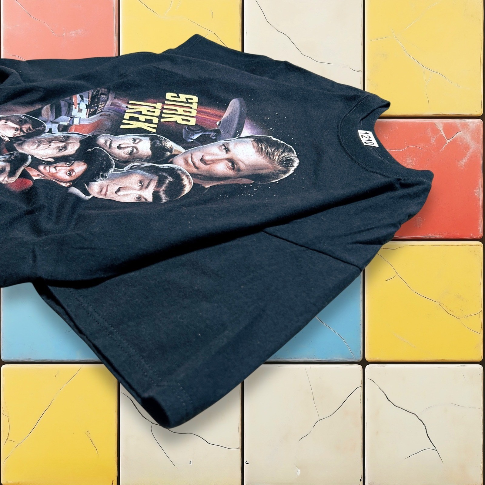 Vintage Star Trek Shirt Mens Large Black Y2K Spock Aliens Sci Fi TV Show Promo