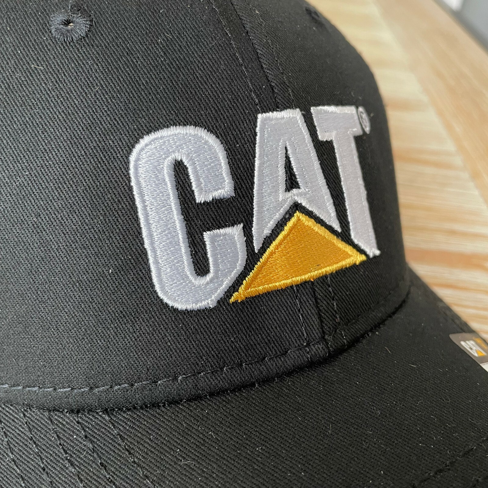 NEW – Caterpillar Cat Equipment Twill / Mesh Hat Cap – Snapback Black Mesh