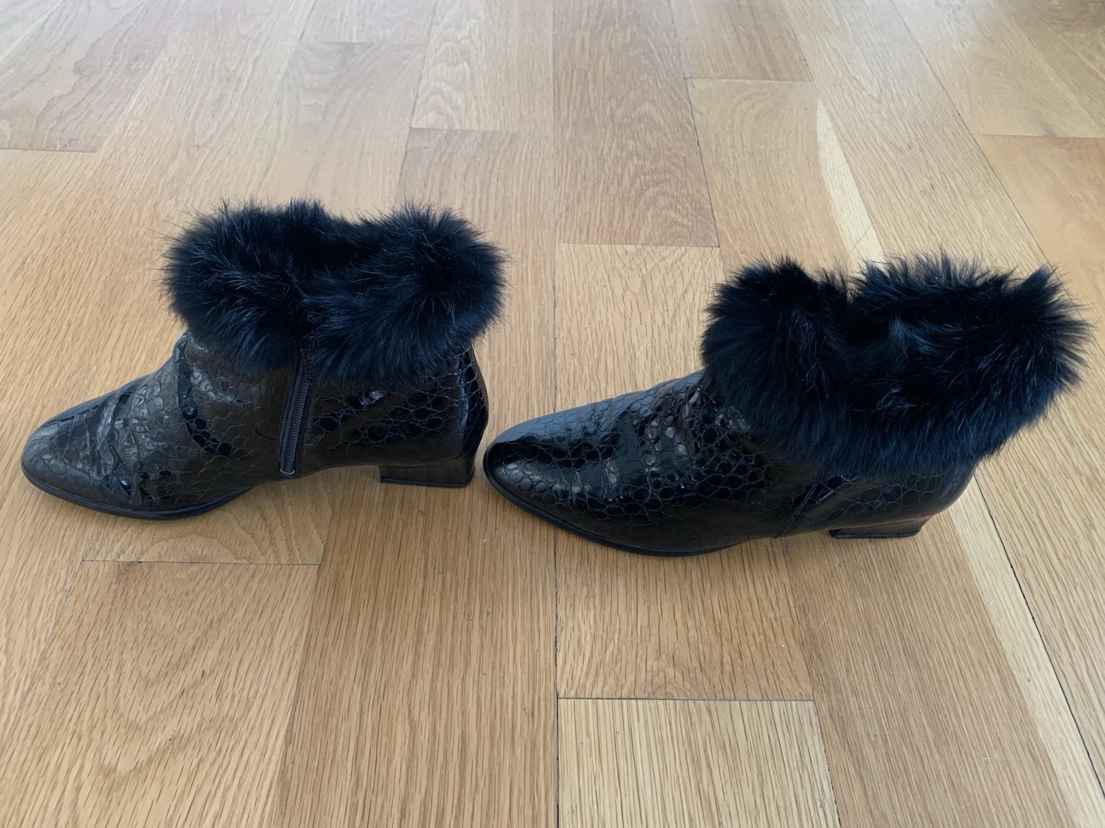 THERESIA Germany Black Patent Croc Ankle Boots Fur Trim Women’s 7.5 8 Vintage