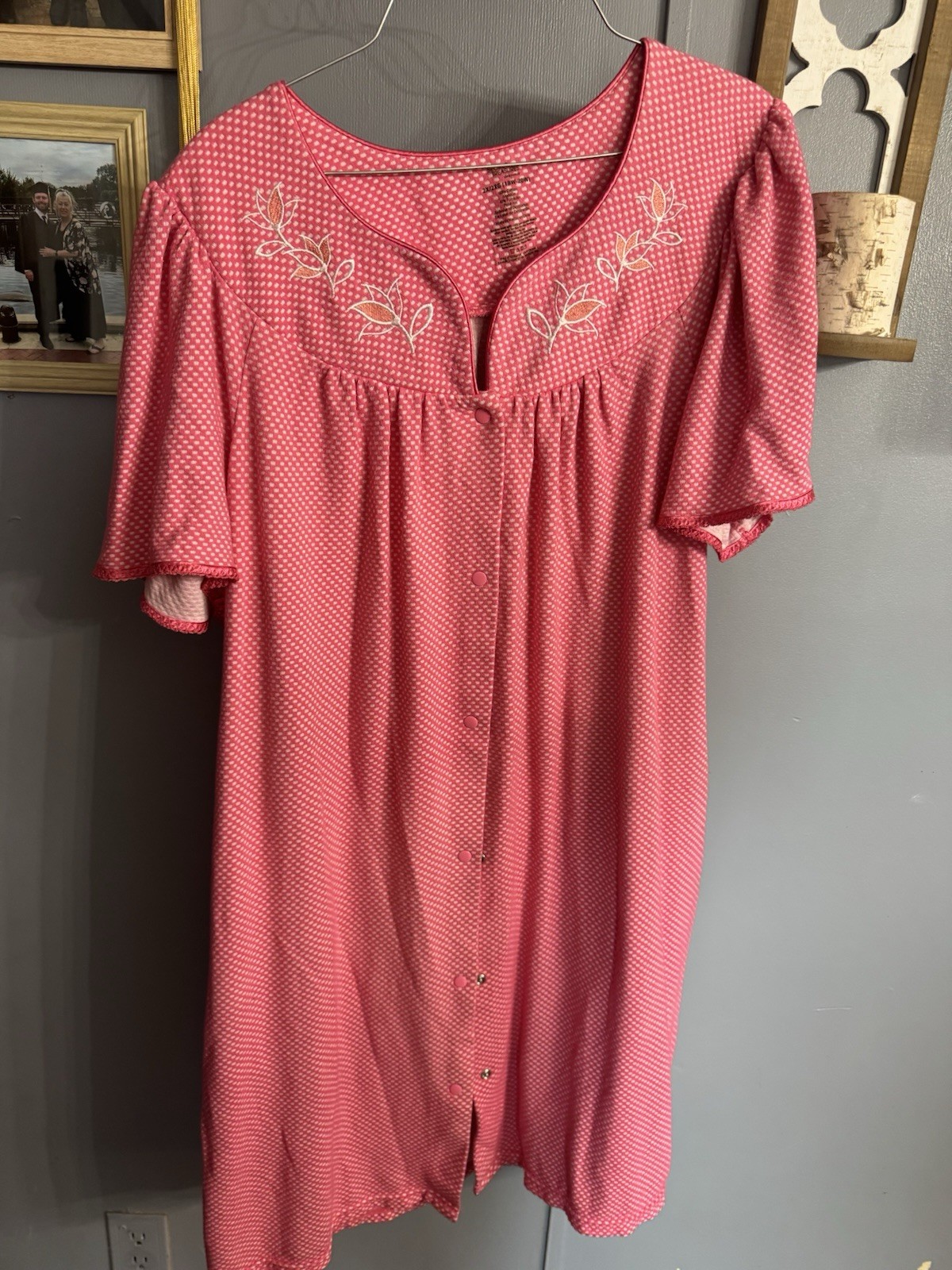 Secret Treasures Women’s Plus 2X Pink Polka Dot V-Neck Nightgown Embroidered
