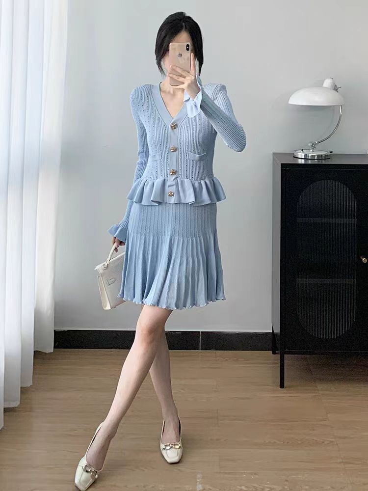 Self-Portrait Women V-neck Knitted Dress Medium Length Skirt Women’s