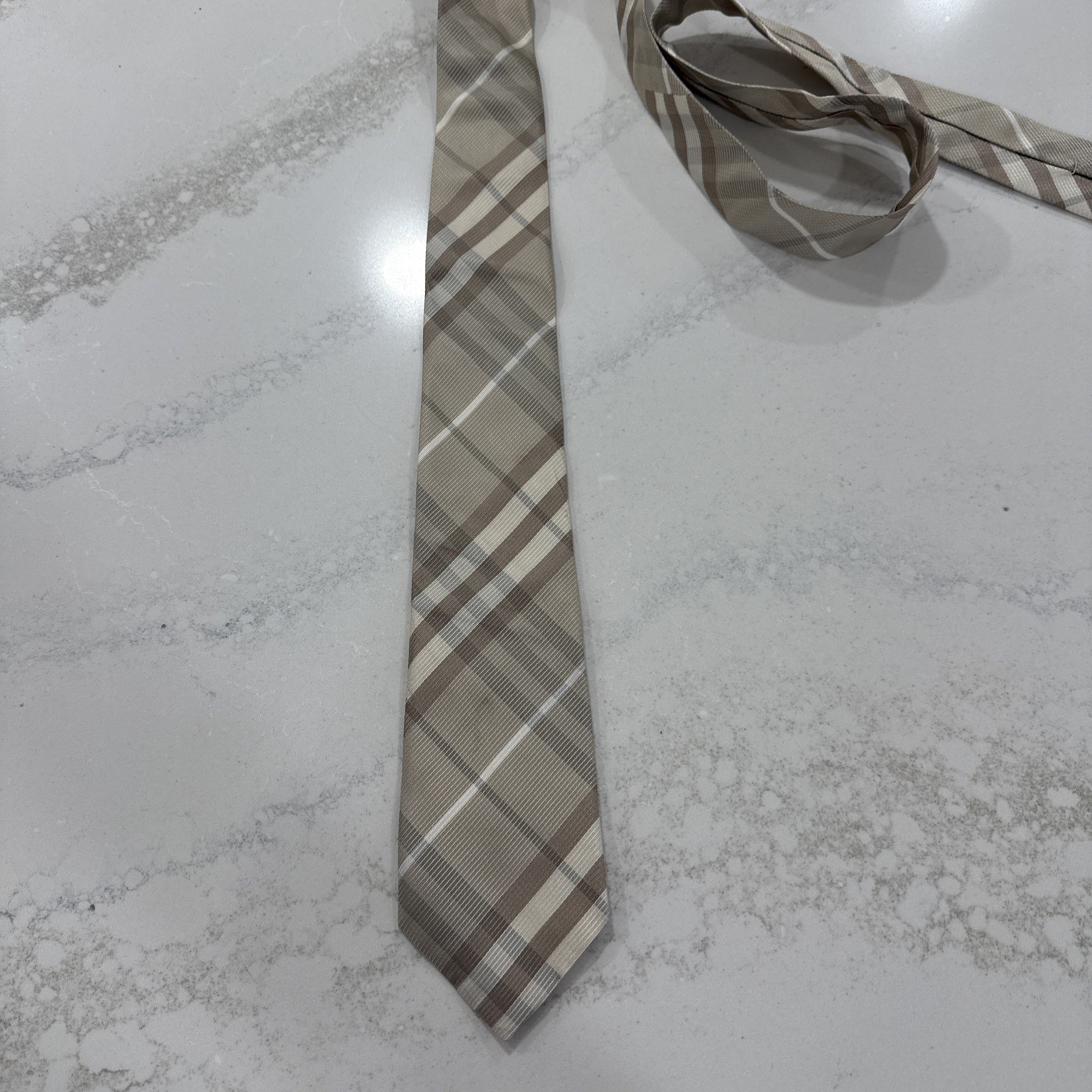 Burberry Tie Check Beige White Tartan Plaid Classic Vintage London