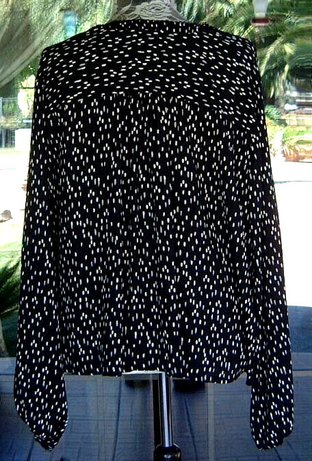 Long Sleeve V-Neck Neckline Plus Size Worthington Tunic Blouse Sz. 3X 62″ Bust