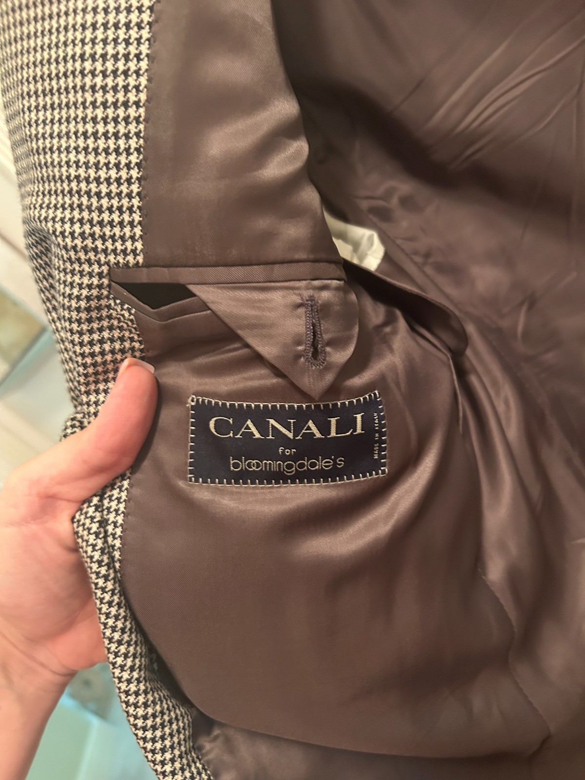 Men’s Canali 2 Button Sports Coat Size 40R in Gray Hounds Tooth