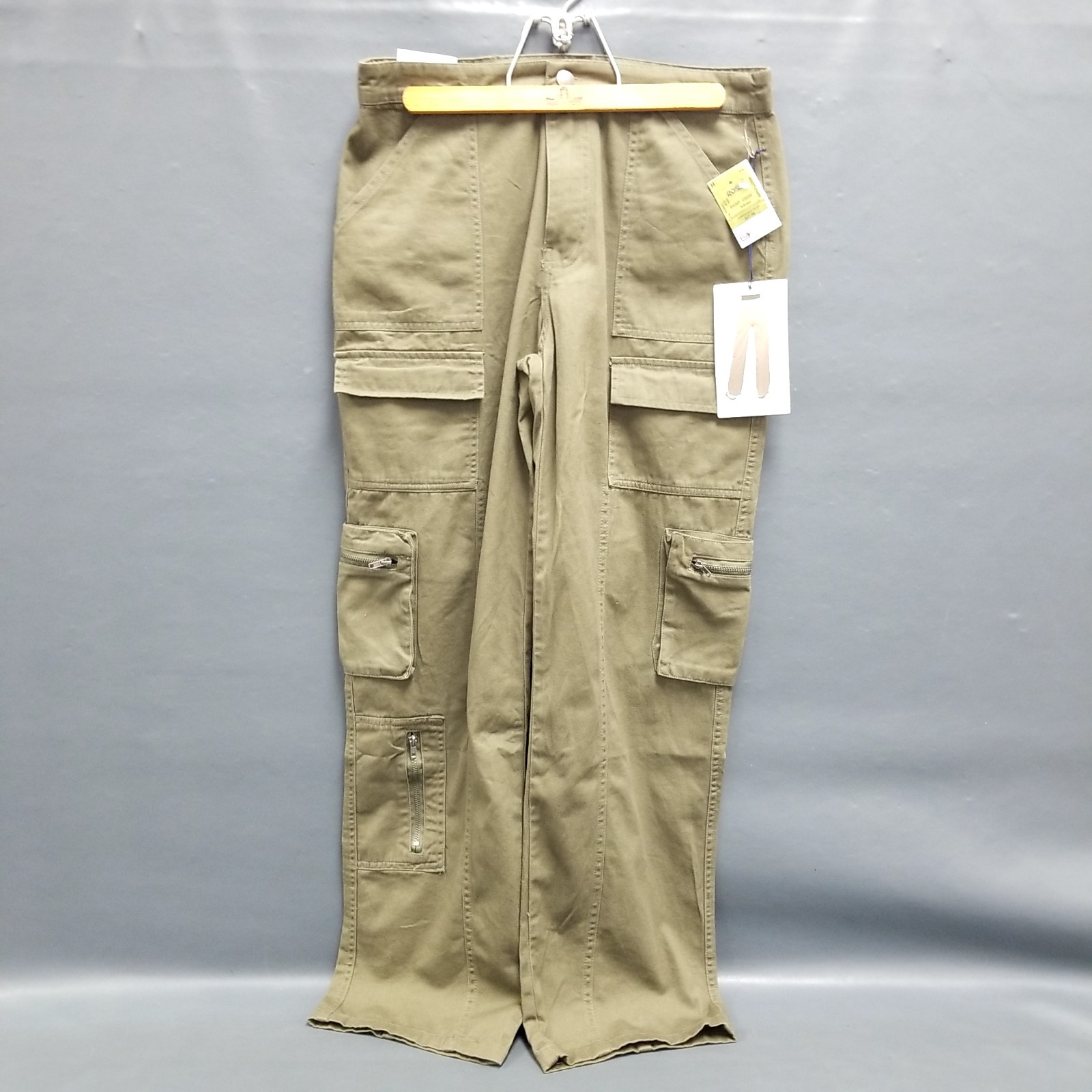 NWT! Angel Kiss Green Utility Cargo Pants Women Size 7 or 28 Many Pockets!