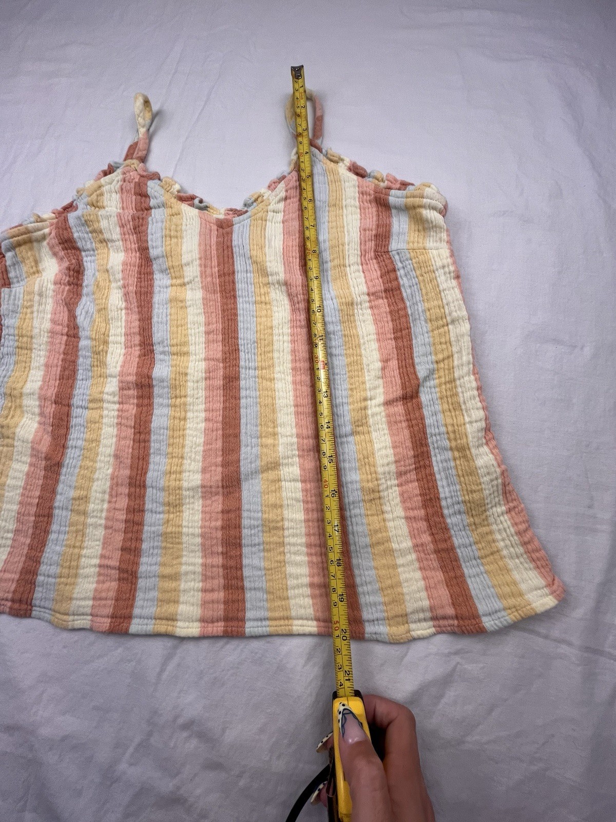 Women’s Juniors a.n.a Tank Top size Large Thin Straps & Ruffle Trim Multicolor