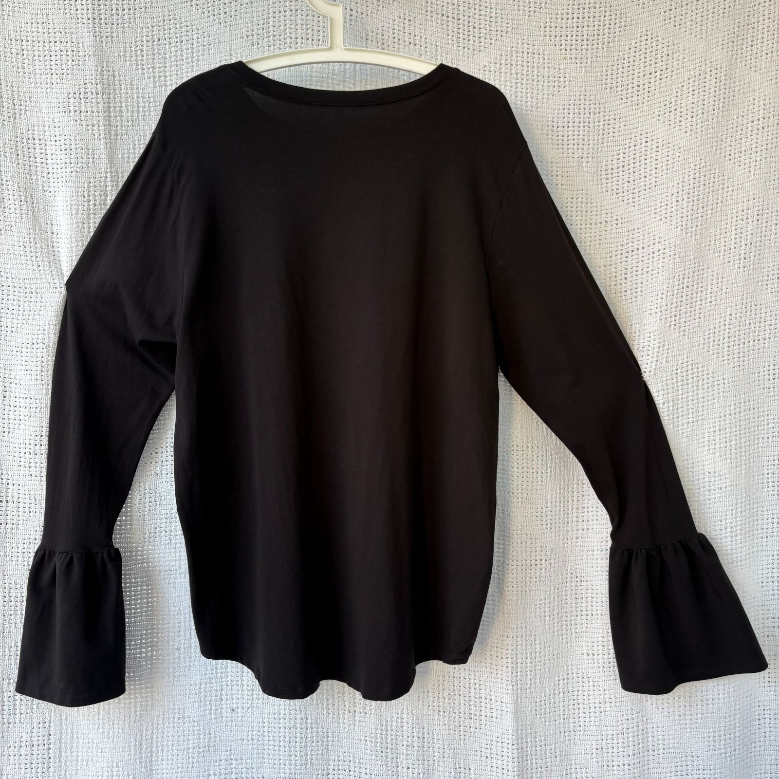 48″ Bust – top with BELL SLEEVES by Universal Standard _ GOTH * ROMANTIC