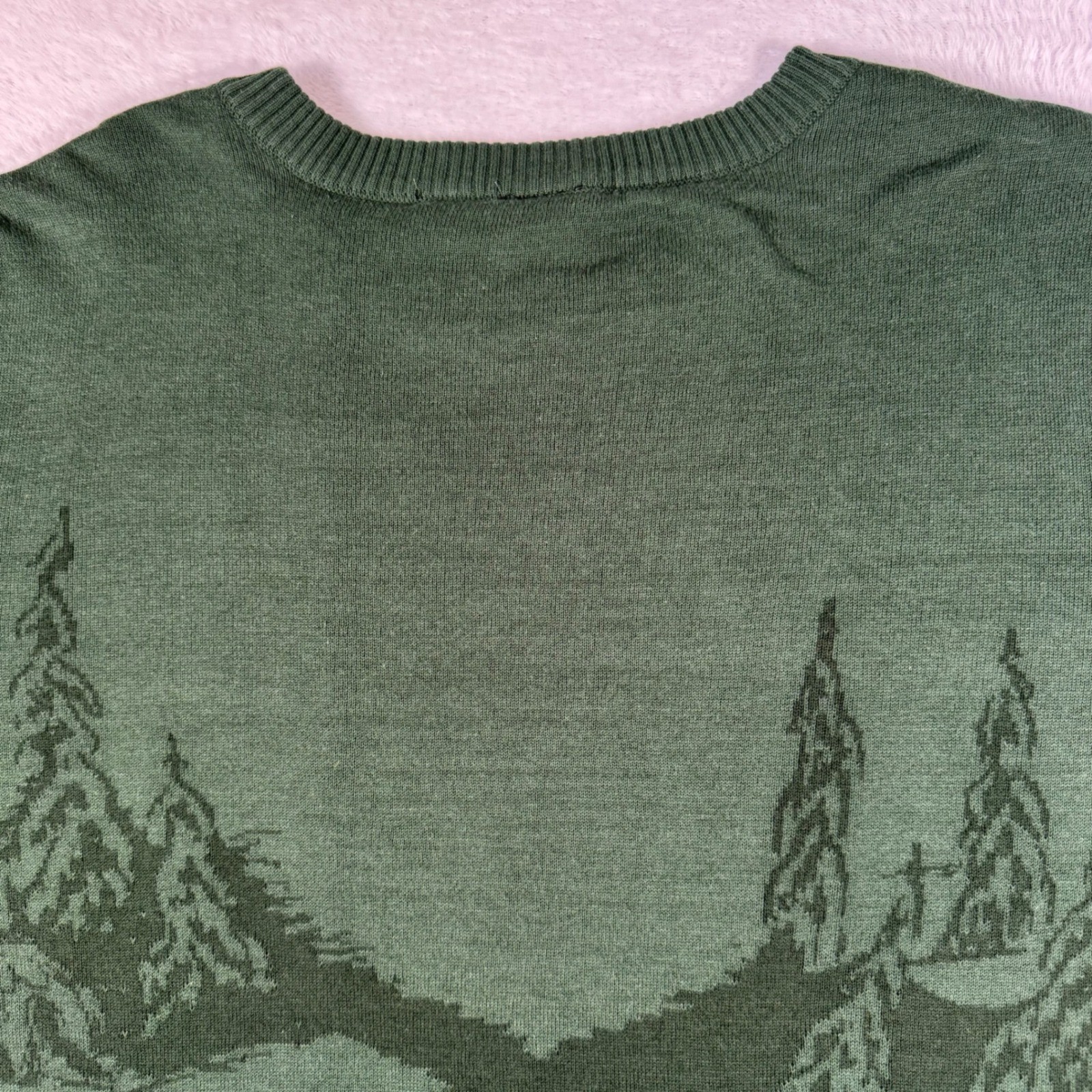 Dr. Seuss The Grinch Sweater Mens Large Green Whoville Graphic Knit