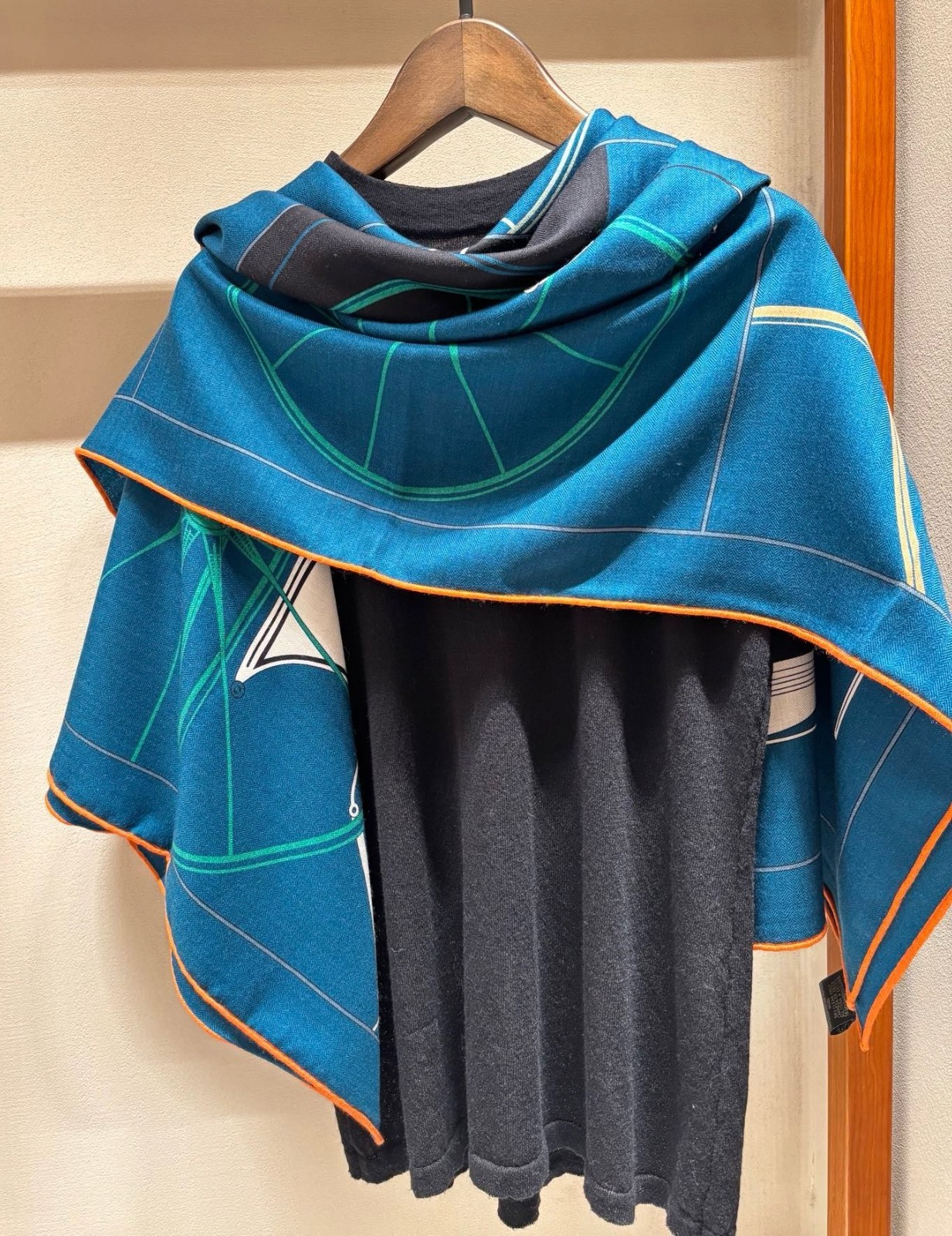 70% Cashmere & 30% Silk Wrap Scarf Wheels Print Double Face Shawl 53″