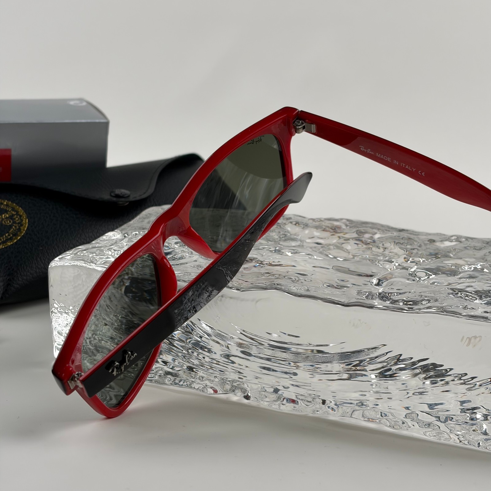 New In Box – Ray-Ban Wayfarer RB2140 Black Red Sunglasses Full Set
