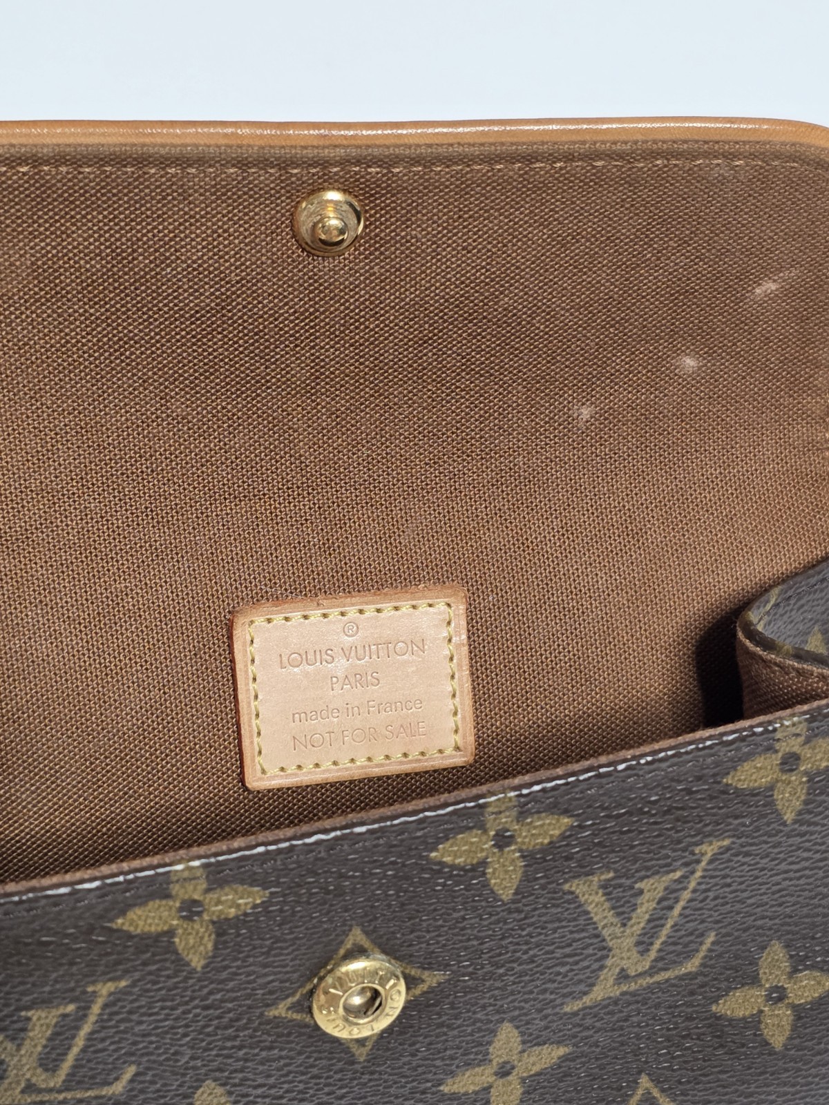 Louis Vuitton Pochette Florentine Leather Belt Bag Clutch Wallet