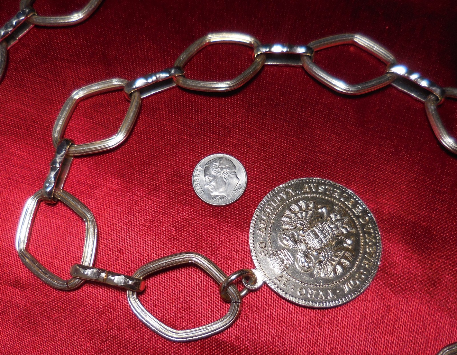 BELT CHAIN FASHION Vintage Accessory MARIA THERESIA 37 inches