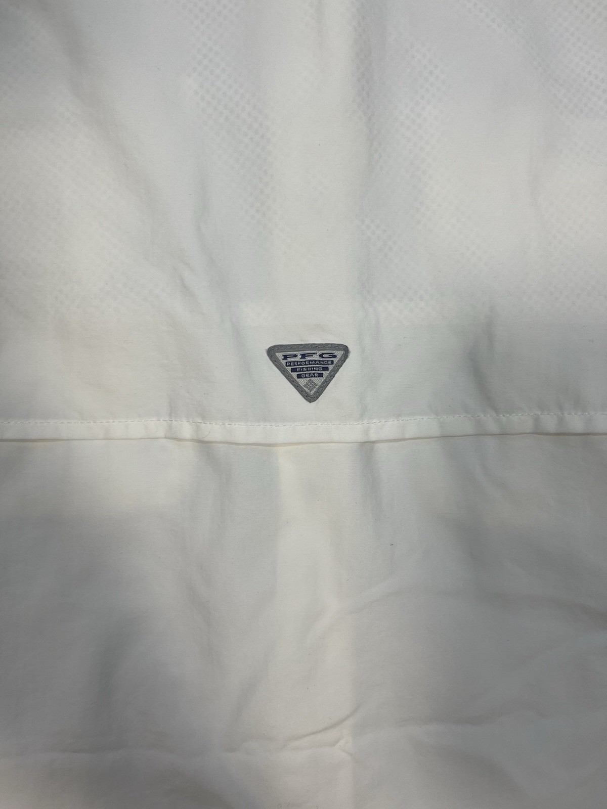 White Columbia PFG Bahama II and features two chest pockets with Utility Loops