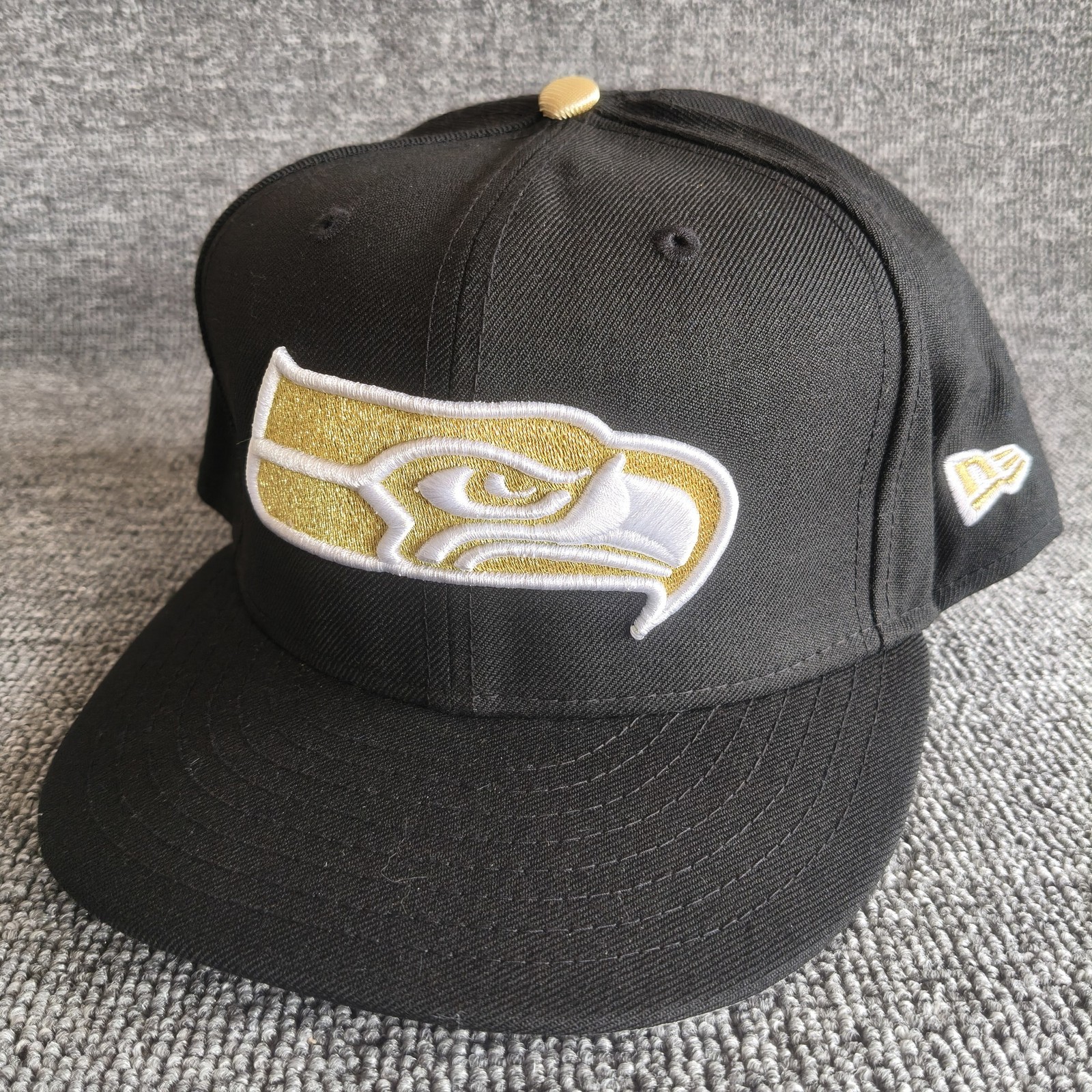 New Era Seattle Seahawks 59FIFTY Fitted Black Gold Hat Size 8
