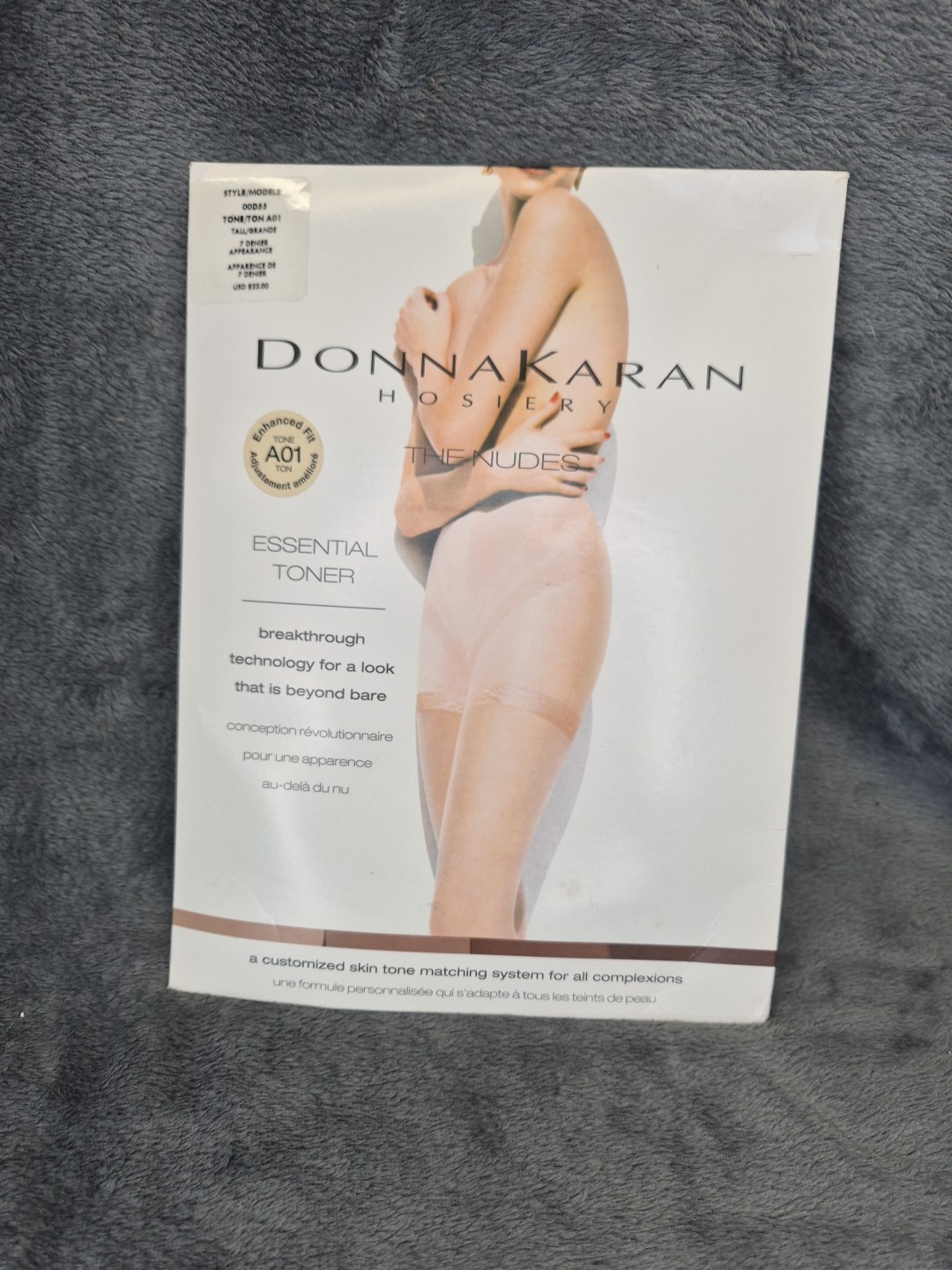 Donna Karan Hosiery The Nudes Essential Toner Tone A01 Size Tall D55 Denier New