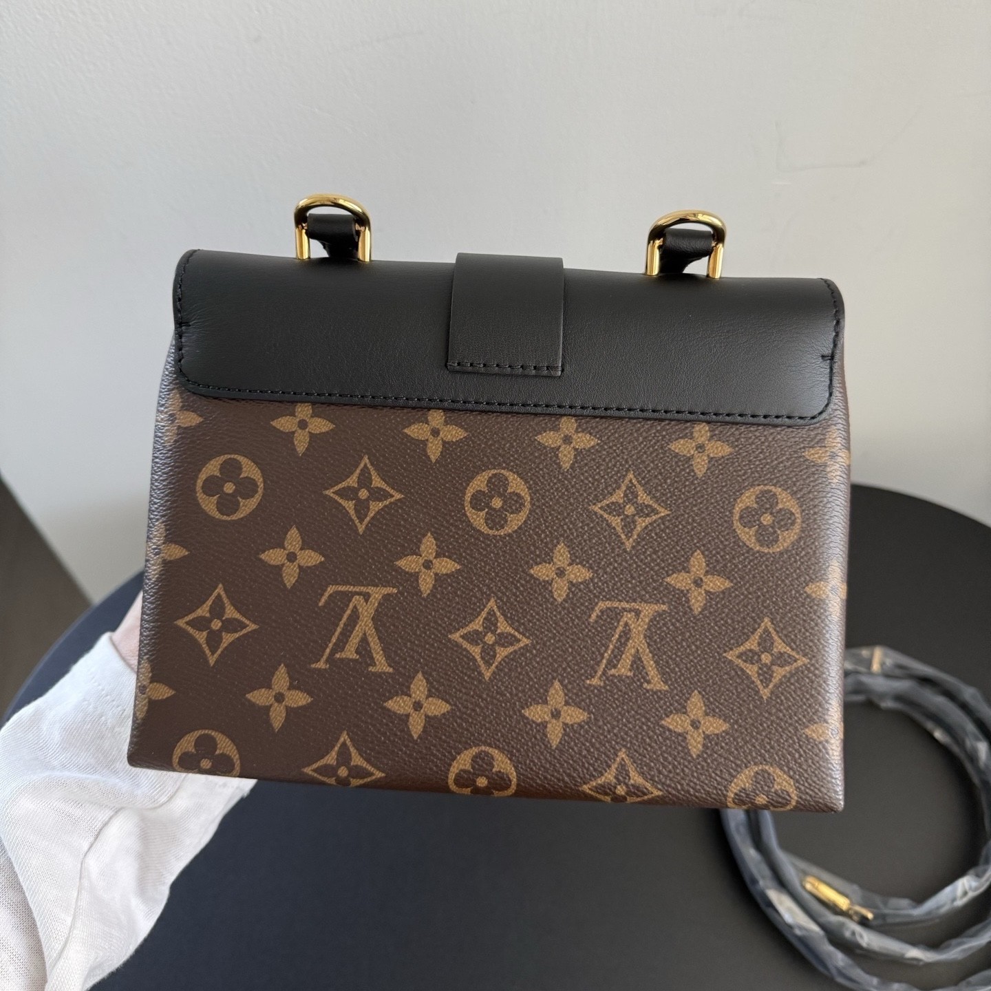 Louis Vuitton Pre-Owned Authentic Shoulder Bag Brown Coated Canvas