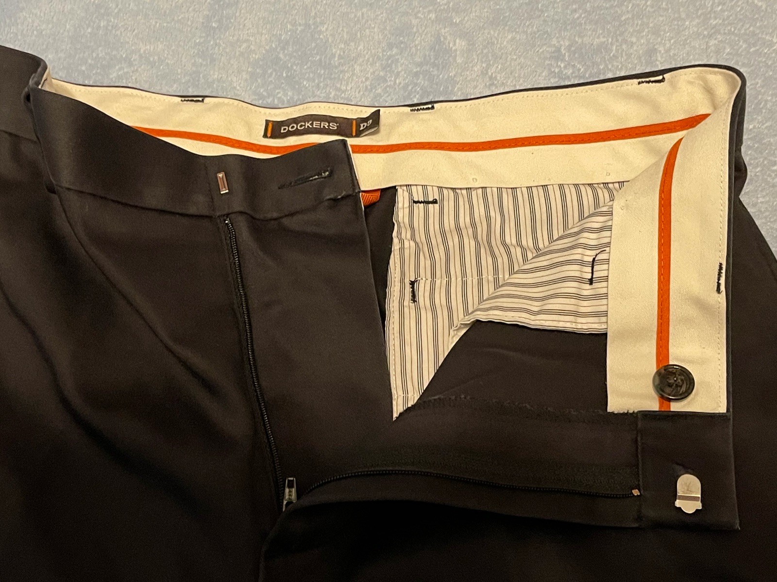 DOCKERS MEN CLASSIC FIT 32×30 DRESS KHAKI PANT D3 FLAT FRONT BLACK COTTON W WEAR