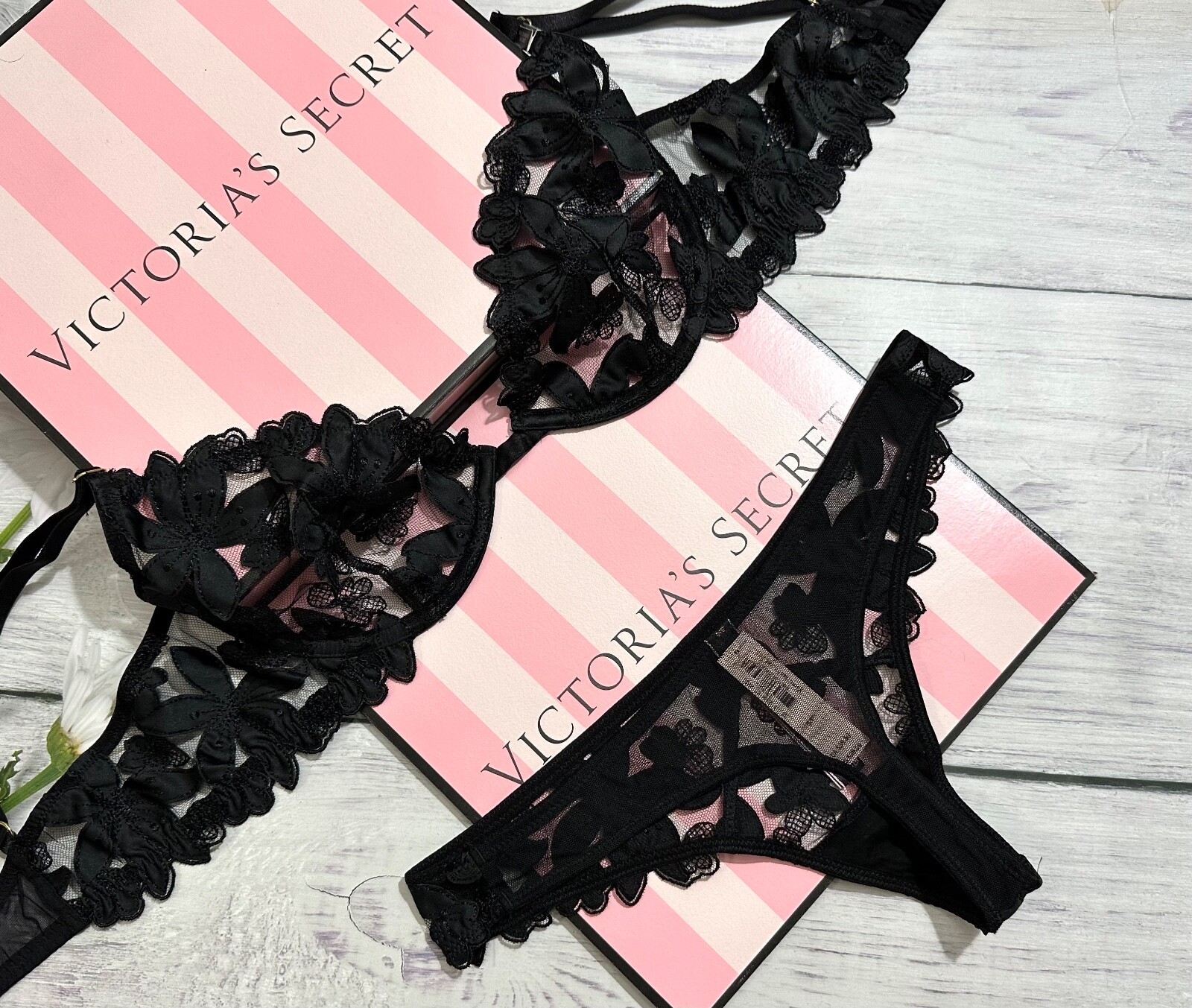 Victoria’s Secret LUXE Unlined Embroidered Demi Bra Thong Set 2 pcs Black