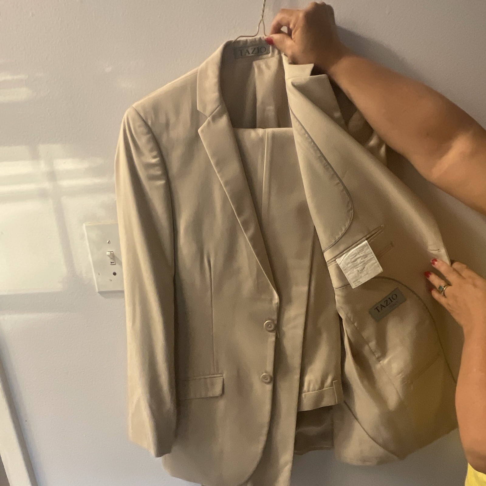 Tazio Men’s Beige Solid Suit, Single-Breasted Two-Button Notch Lapel