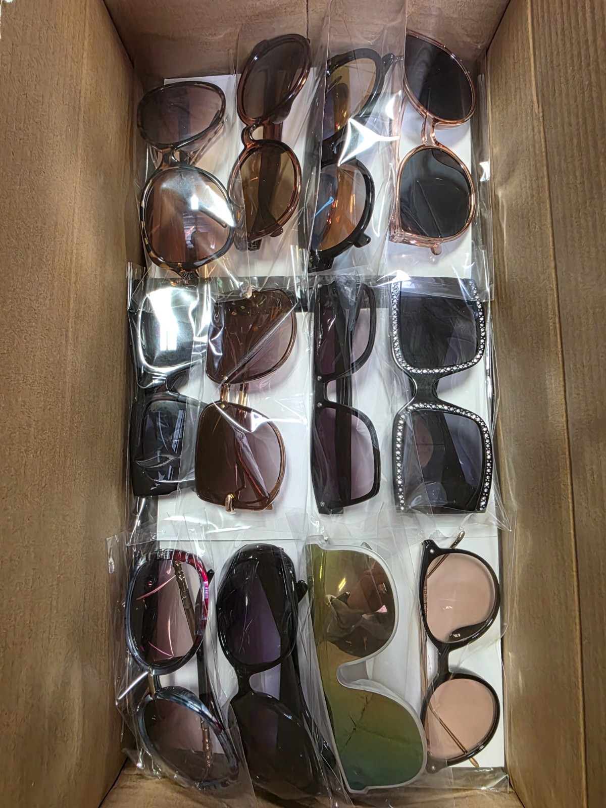 Bulk Lot 100 PCS Womens Sunglasses New Mixed Styles Plastic Metal Wholesale Mix