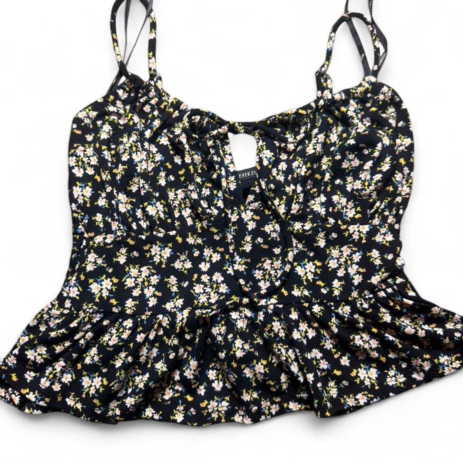 Black floral forever 21 tank top, spaghetti strap, ruffle bottom, excellent con