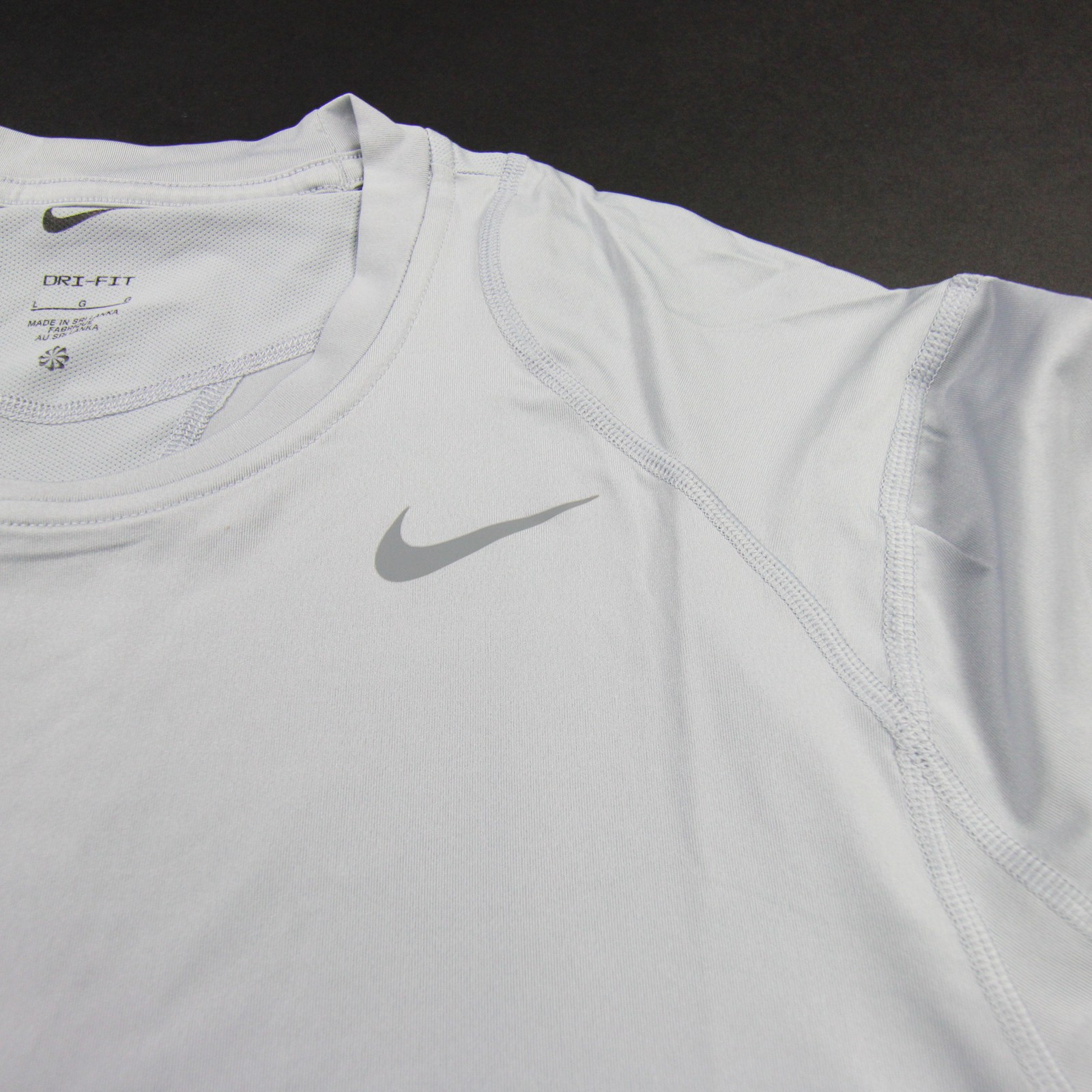 Nike Dri-Fit Short Sleeve Shirt Men’s Light Gray New with Tags Multiple Sizes