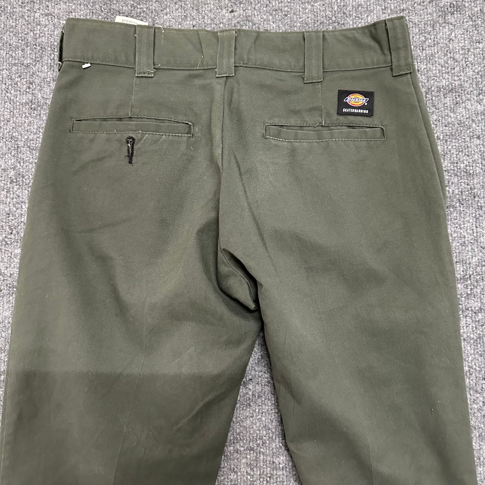 Dickies Pants Mens Size 30×30 Olive Green Skateboarding Slim Straight Chino Work