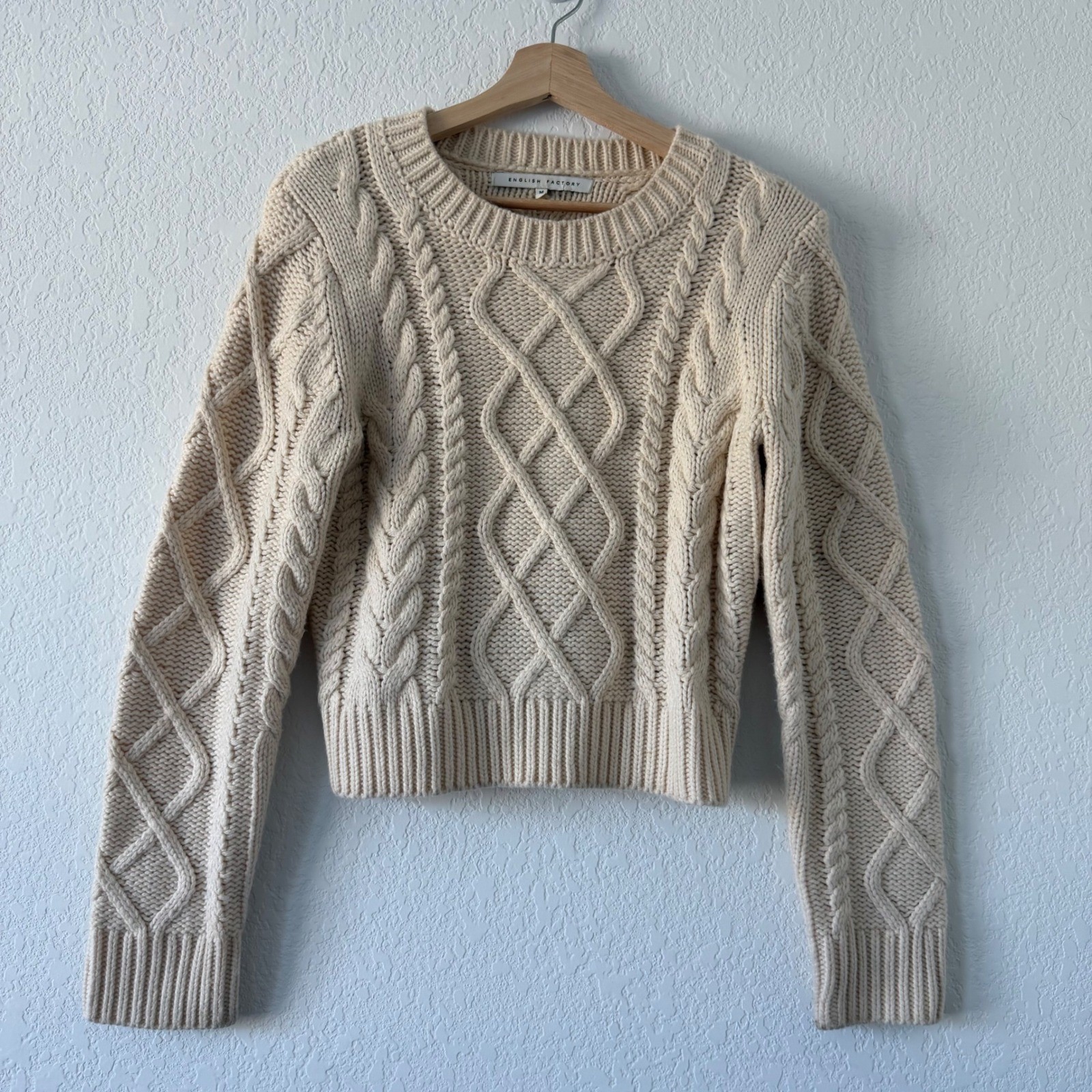 English Factory Womens Cream Cable Knit Cropped Sweater Size Med Ivory Pullover