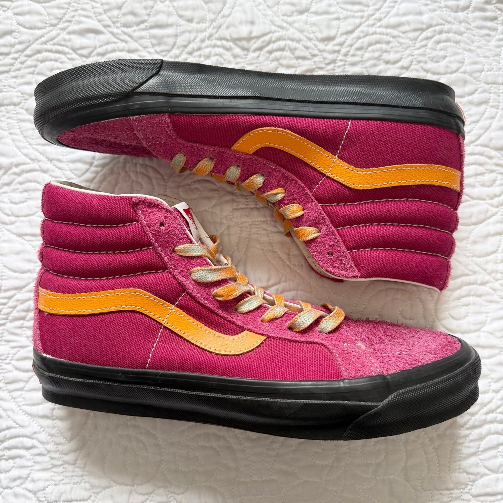 Vans Vault OG Sk8-Hi LX in Cerise and Apricot Hairy Suede Size 10.5 W / 9 M