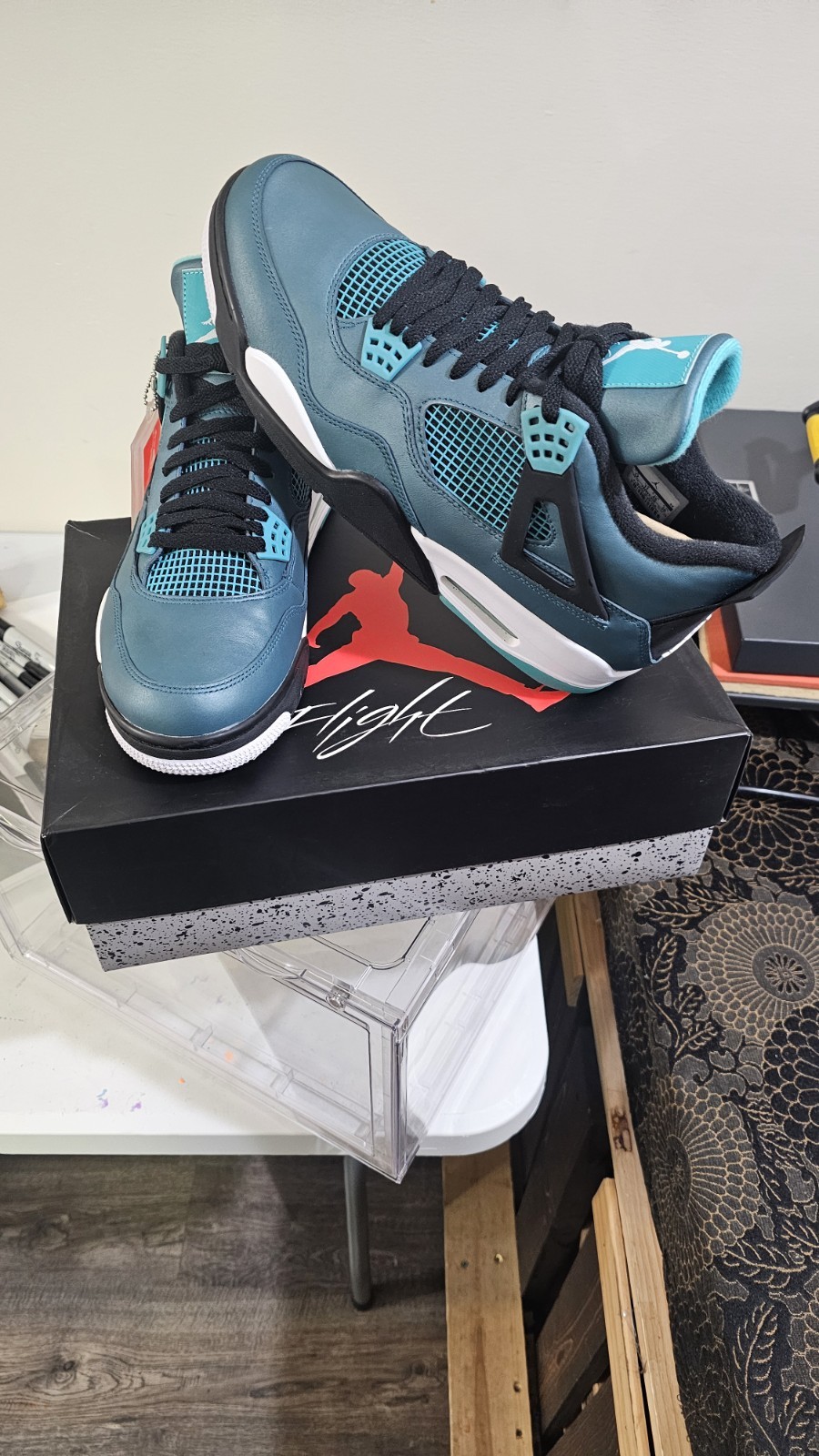 Jordan Air Jordan 4 Retro Teal/Black/White Leather Mid-Top 705331-330 2015