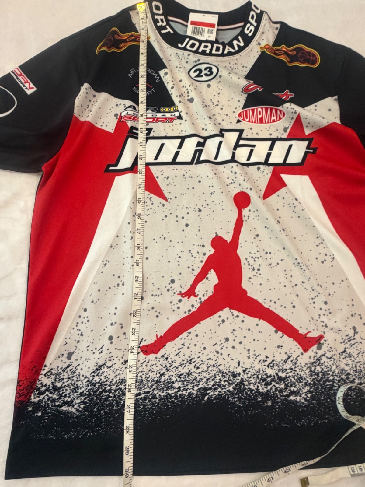 Nike Air Jordan Sport Essential Short Sleeve Shirt IB8813-011. Men’s Large