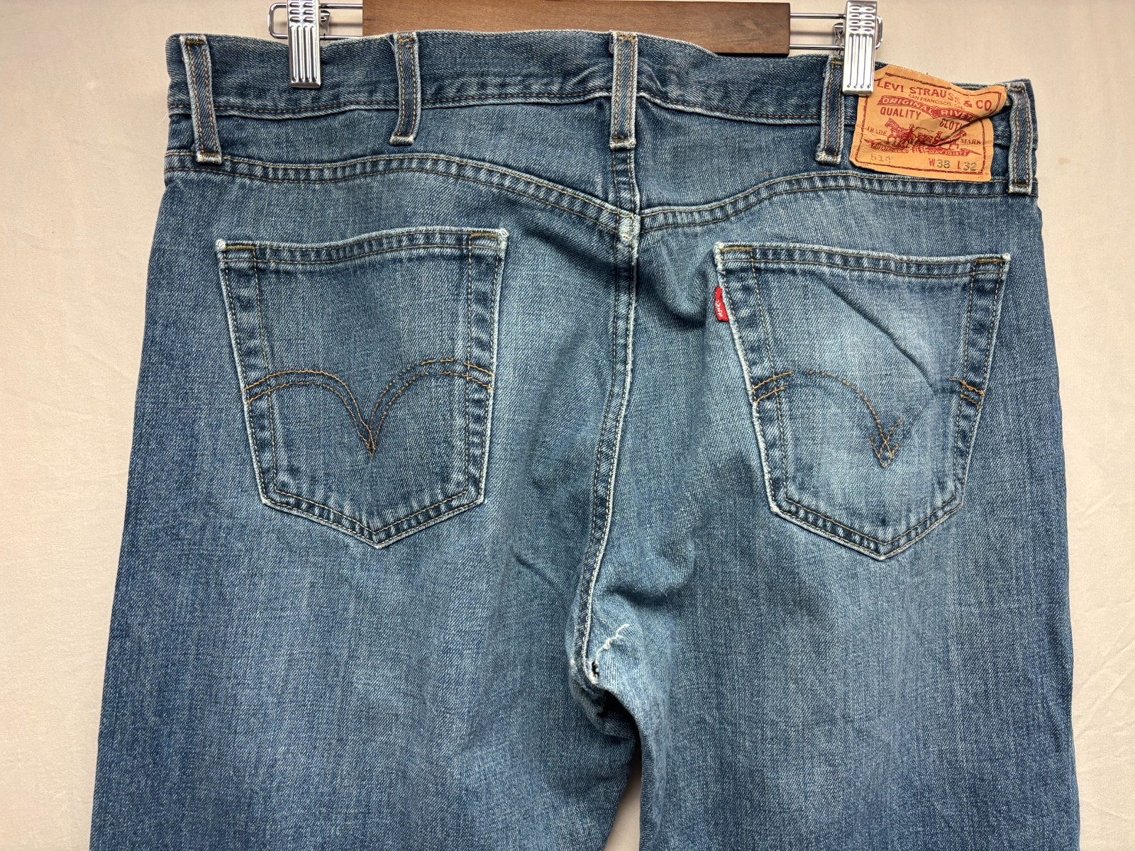 Levi’s 514 Jeans Mens Blue Denim Medium Wash Slim Straight Leg 5-Pockets 38×32