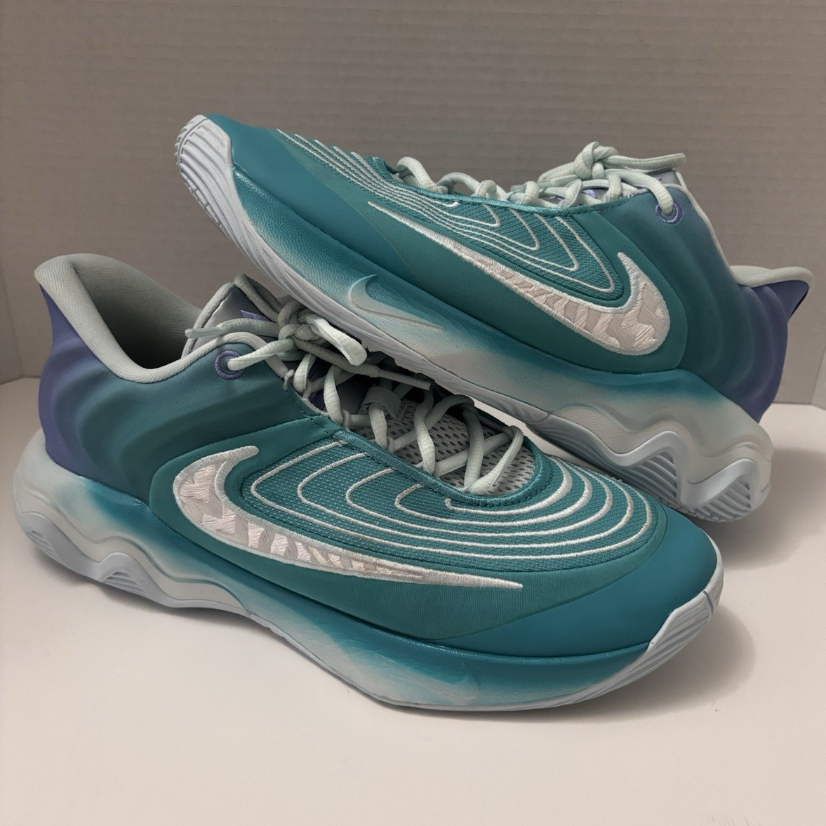 US Men’s 9.5/W 11 – Nike Giannis Immortality 4 “Christmas” FQ3680-300