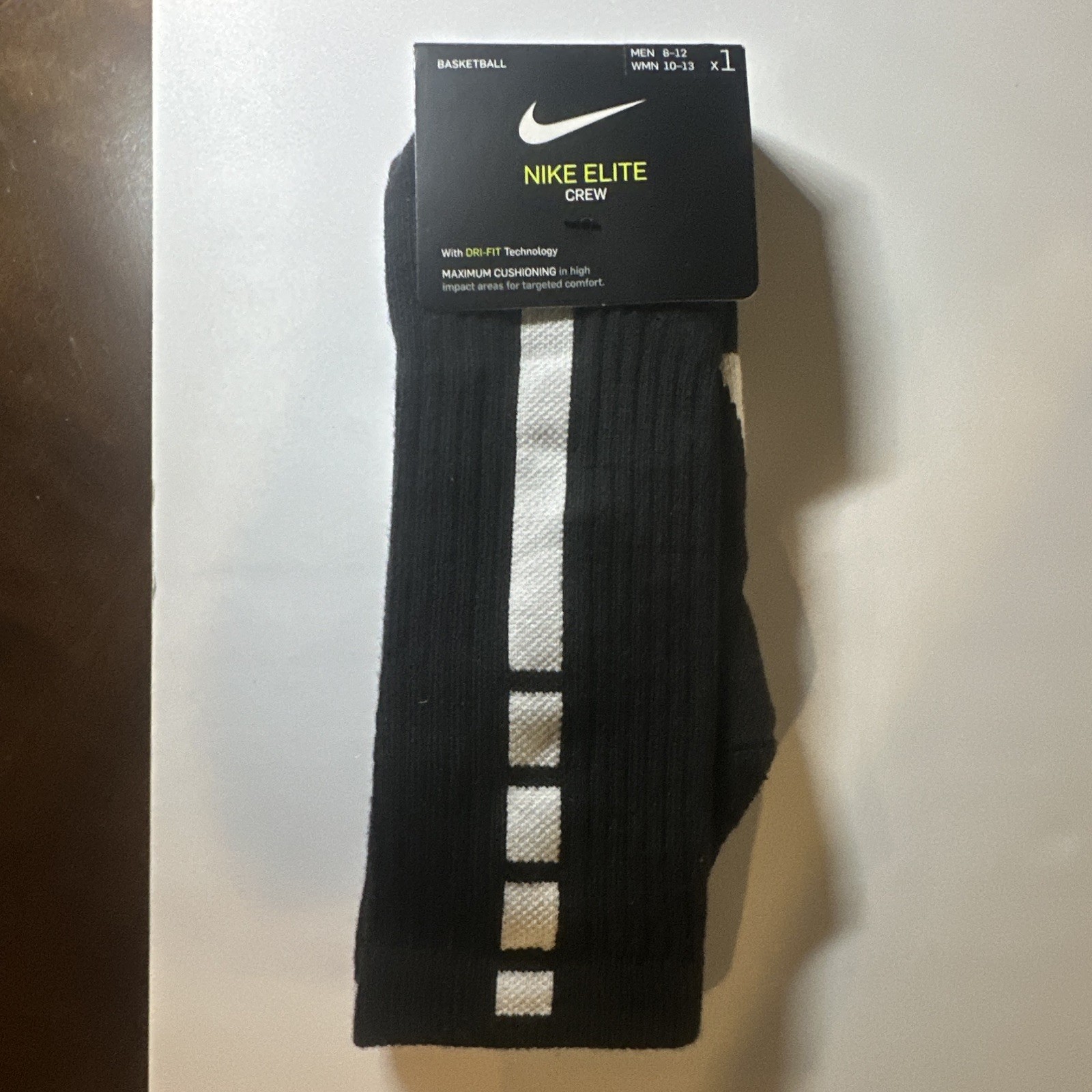 Nike Elite Cushioned Crew Basketball Socks Black/White Striped Men’s L 1 Pair
