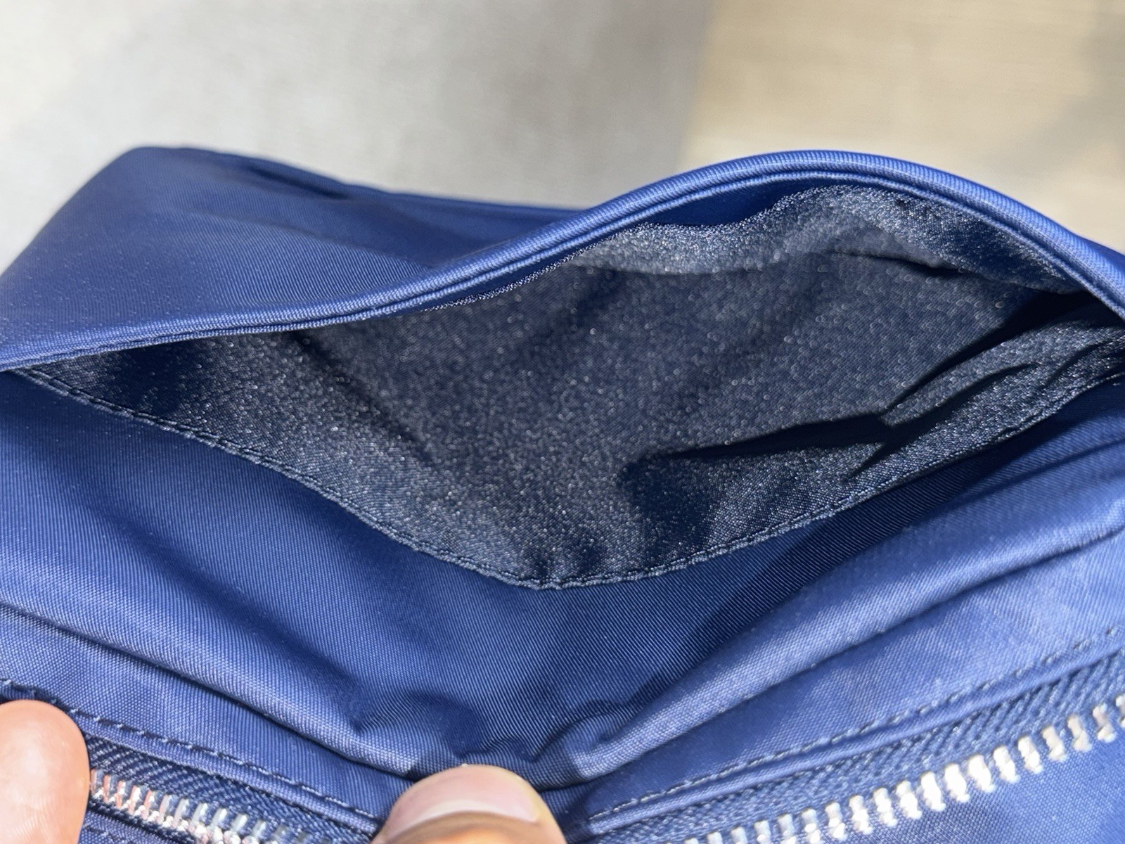 Lululemon Everywhere Crossbody 2L Metal Hardware Color Club Blue/Silver