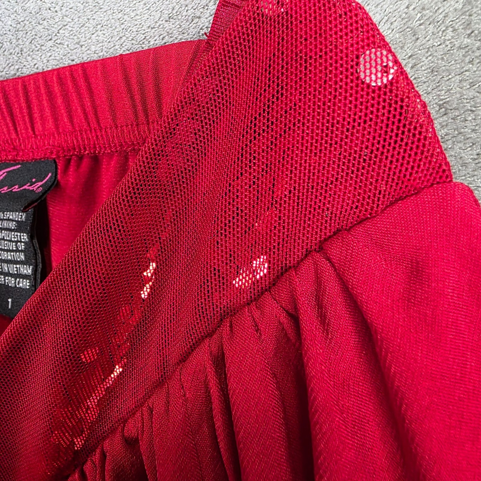 Womens Torrid Red Sequin Trim Sleeveless Top Polyester Spandex Stretch Size 1