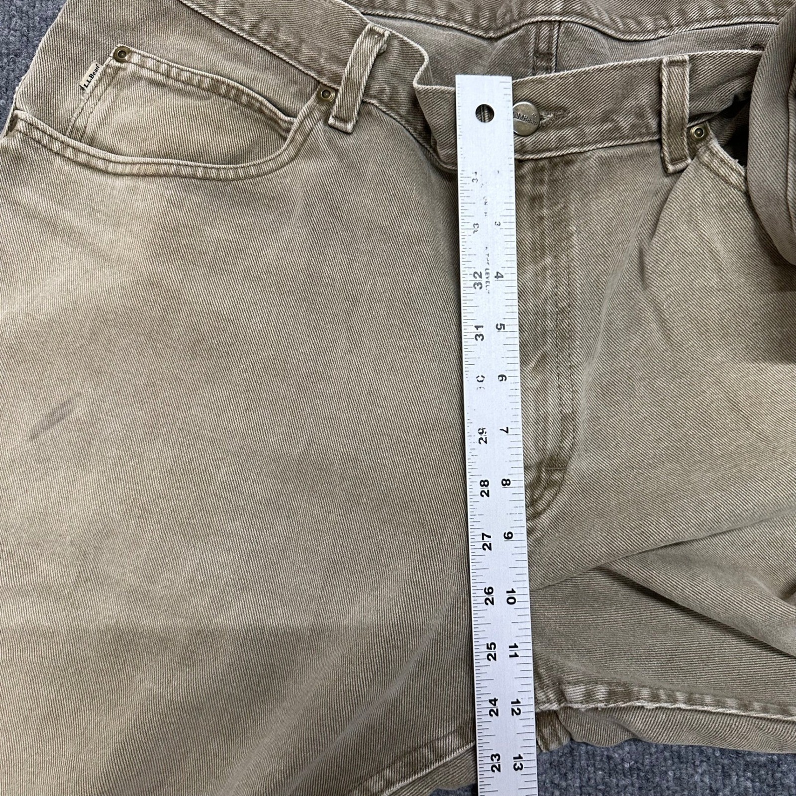 LL Bean Pants Mens Size 40×29 Khaki Olive Relaxed Fit Straight Leg Cotton USA