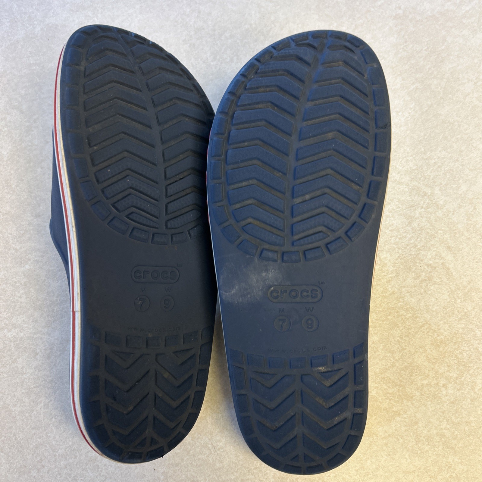 Crocs Bayaband Navy Blue Red White Slip-On Slide Sandals Womens Size 9 Mens 7