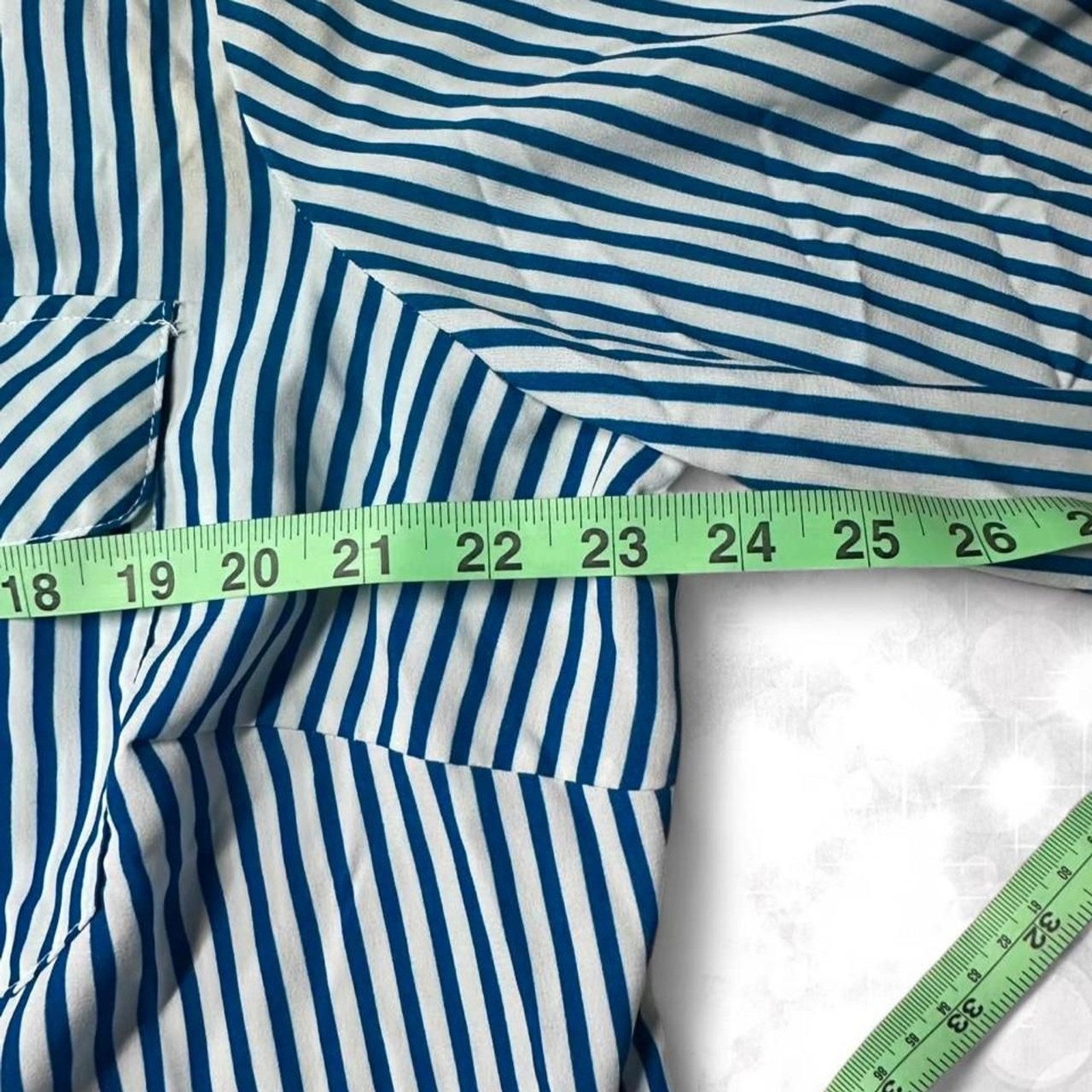 Vintage pinstripe collared classic blue and white long sleeve button up top