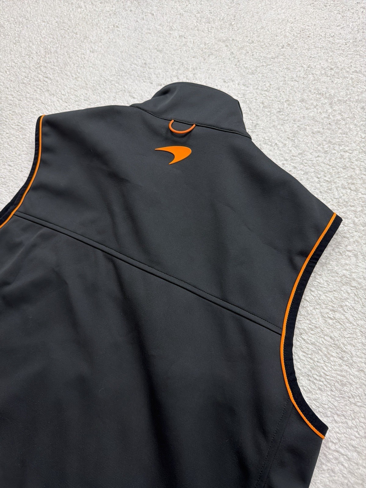 McLaren Mens Formula One Racing Vest Large(US) Dark Gray Full Zip VMware