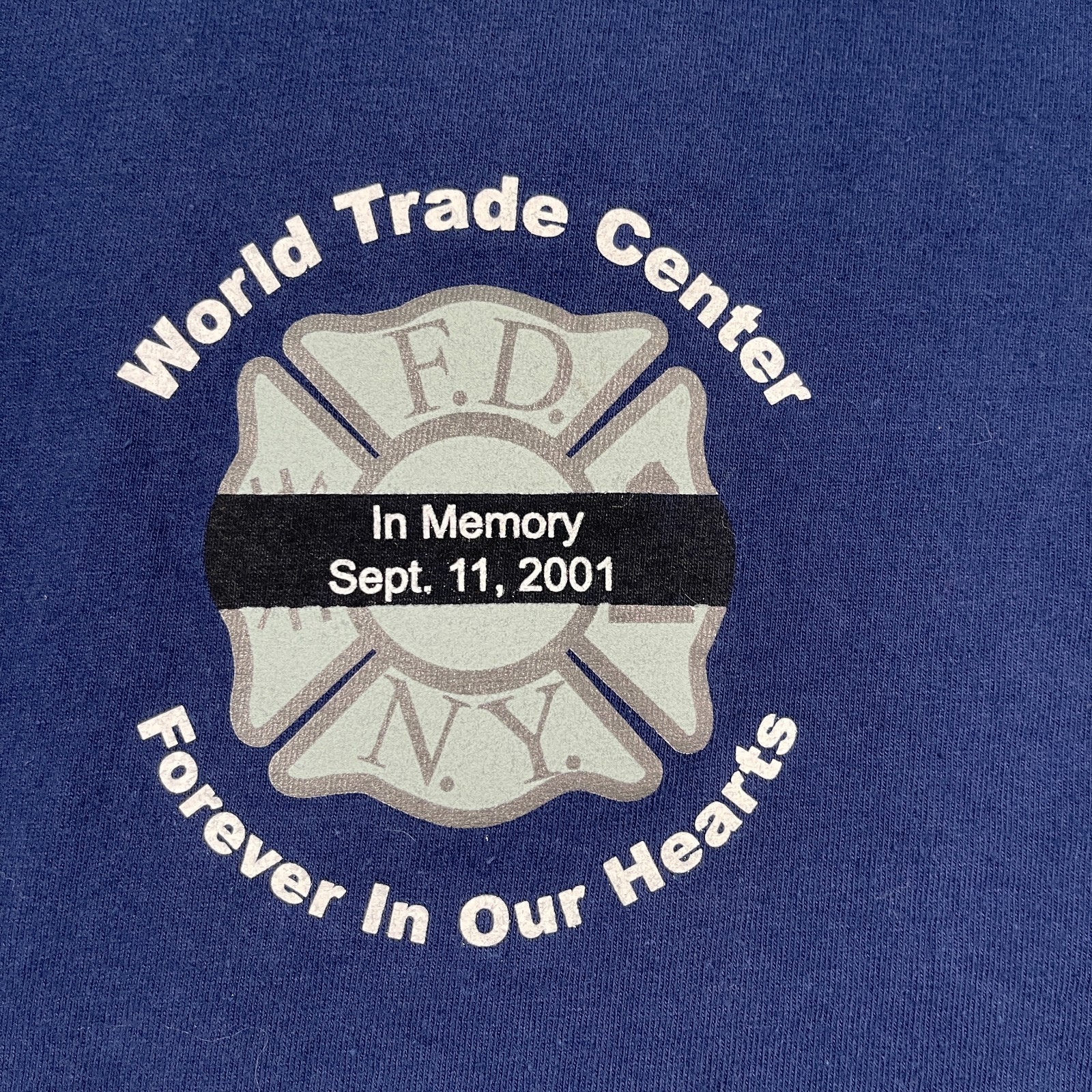 Vintage 2001 FDNY World Trade Center 9/11 Shirt Large 22×27 Blue